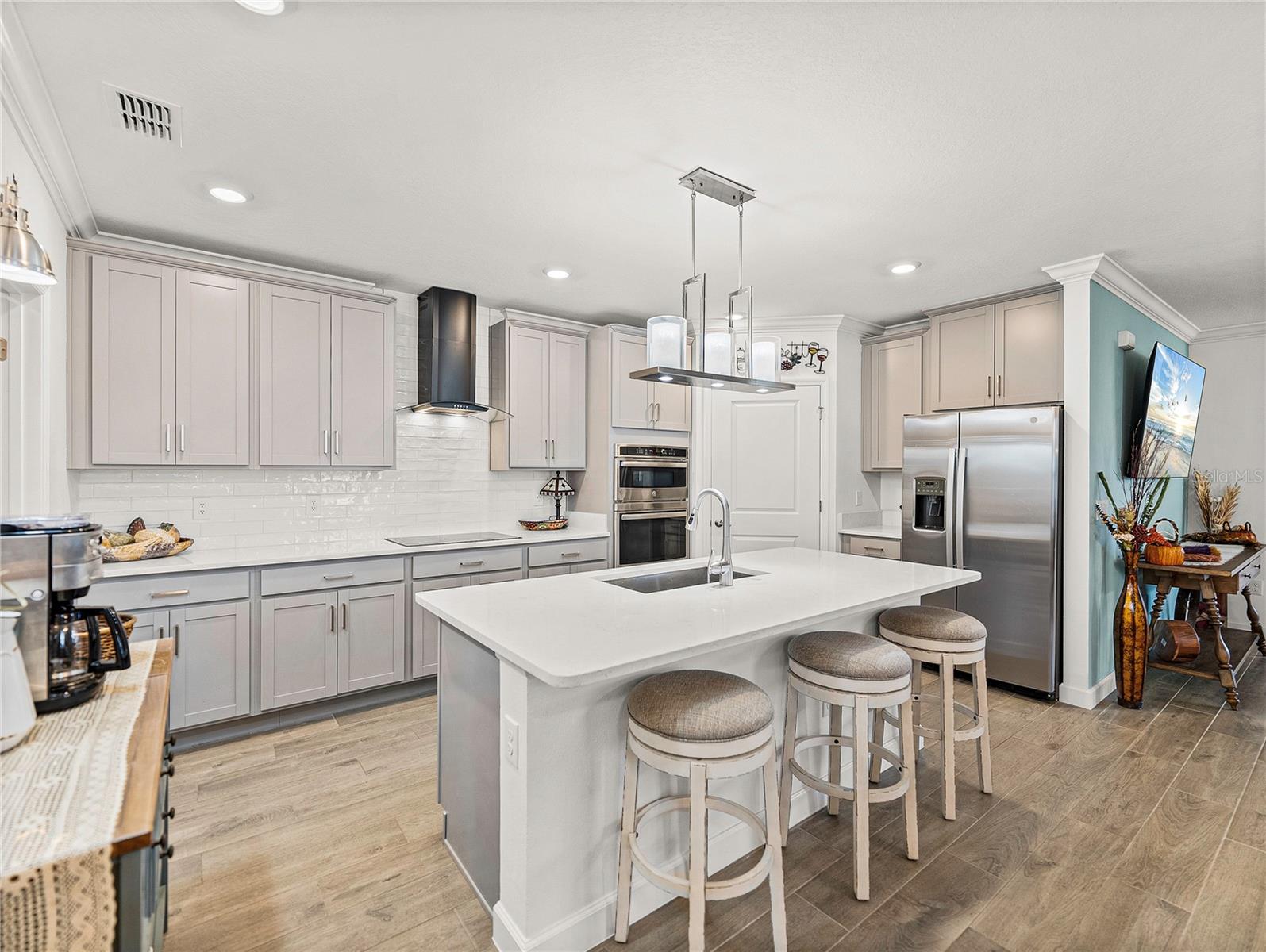 MEDLEY AT SOUTHSHORE BAY - Residential