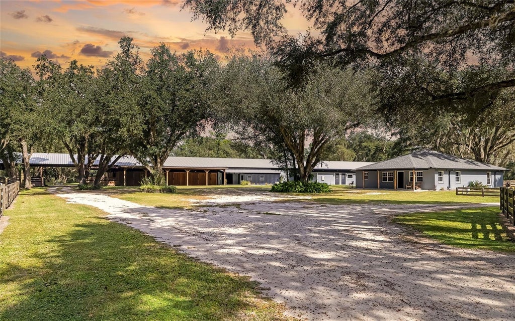 Photo of 7713 State Road 64 E, Zolfo Springs, FL 33890 (MLS # A4711172)