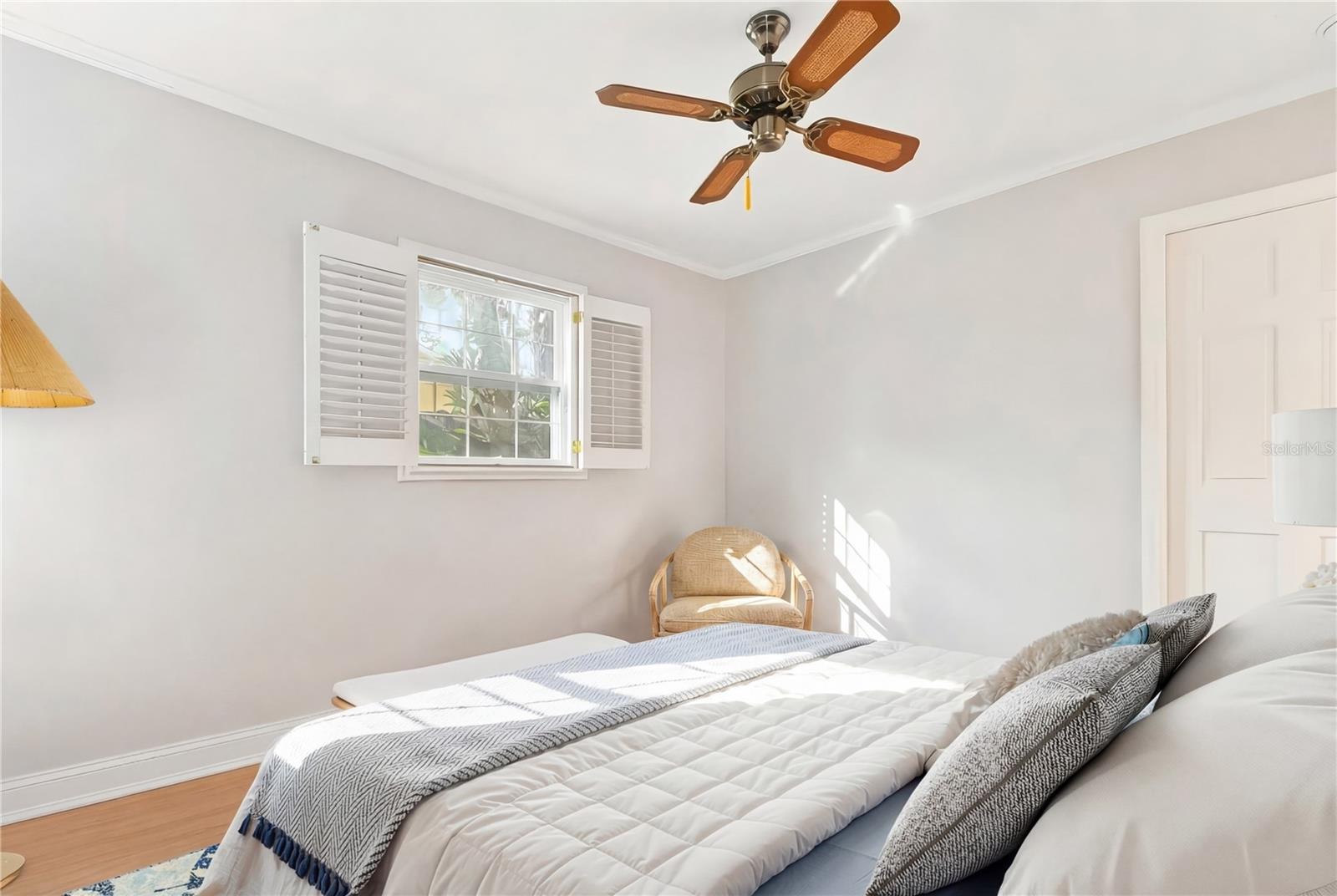 SHULTS & WALKER MANOR - Residential