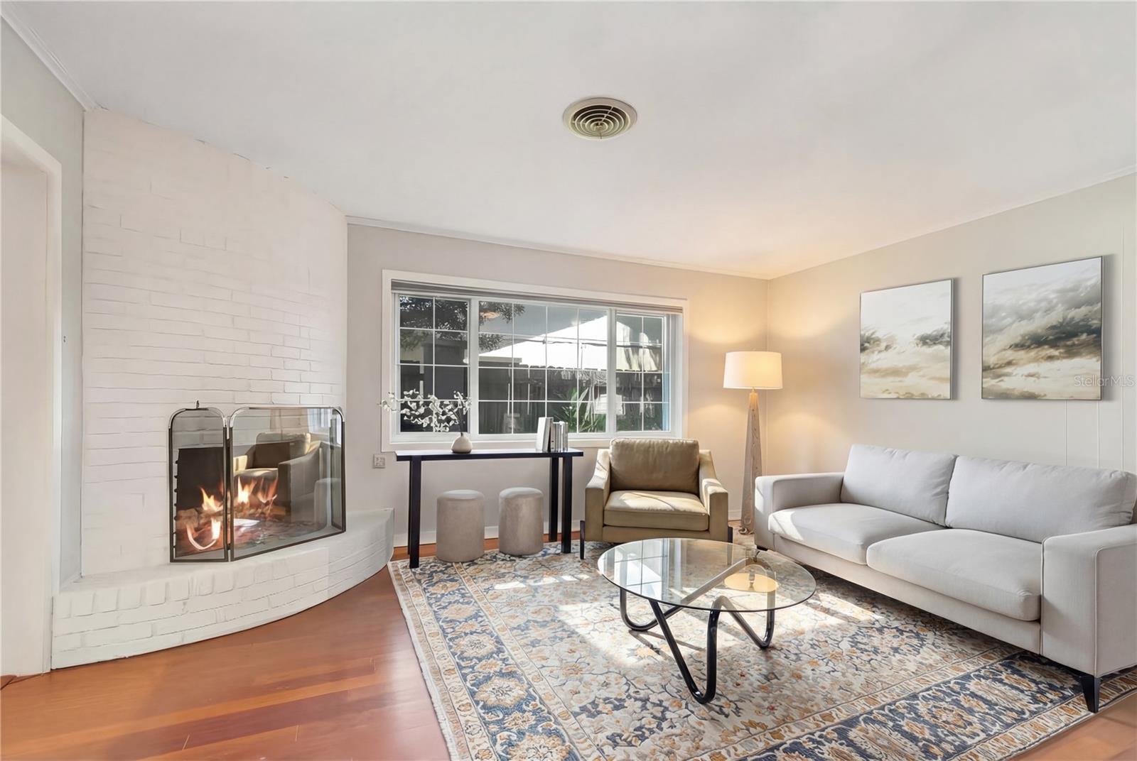 SHULTS & WALKER MANOR - Residential