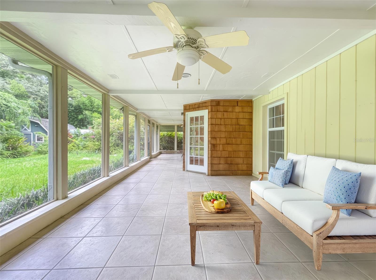 SHULTS & WALKER MANOR - Residential