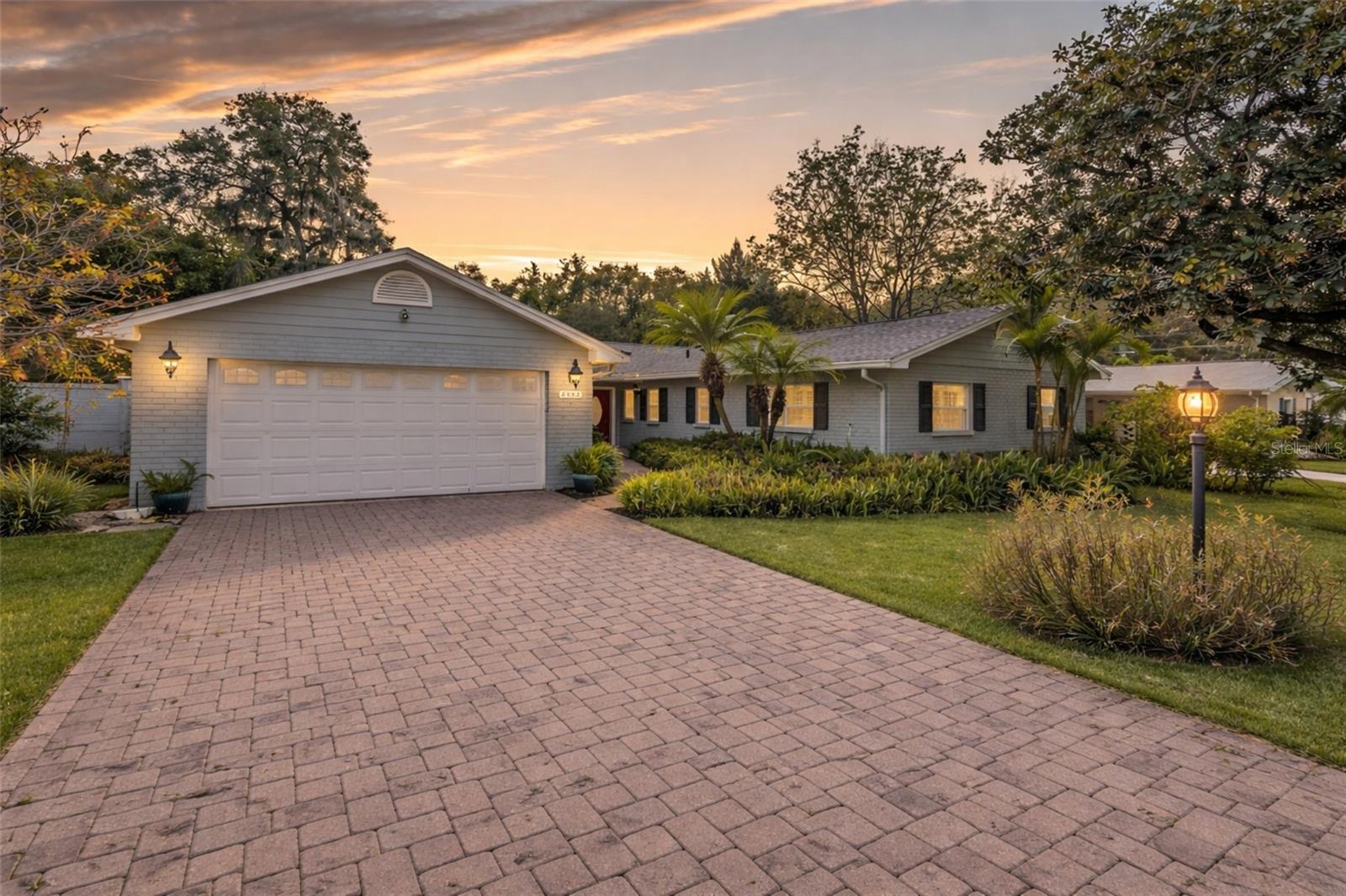 SHULTS & WALKER MANOR - Residential