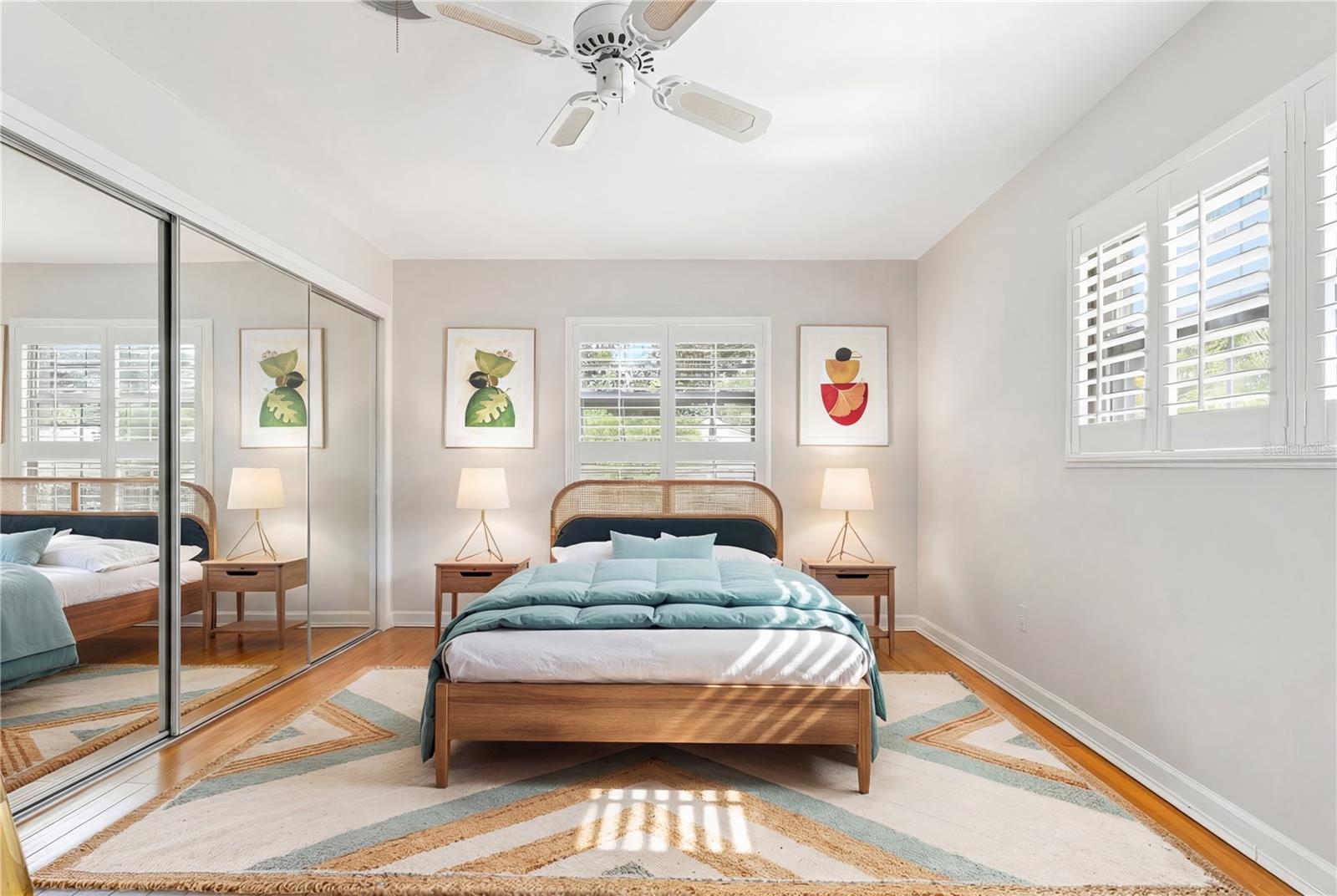 SHULTS & WALKER MANOR - Residential