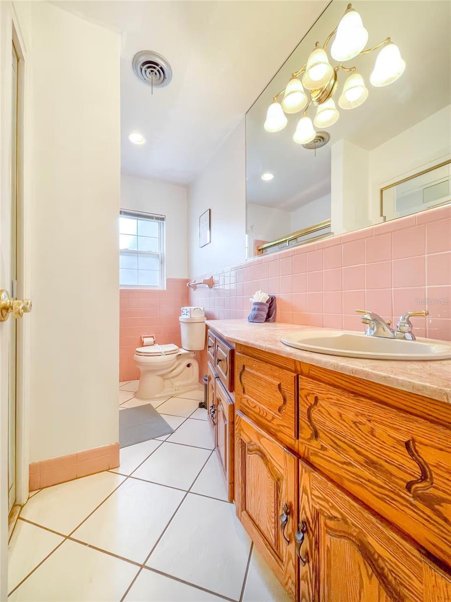 SHULTS & WALKER MANOR - Residential