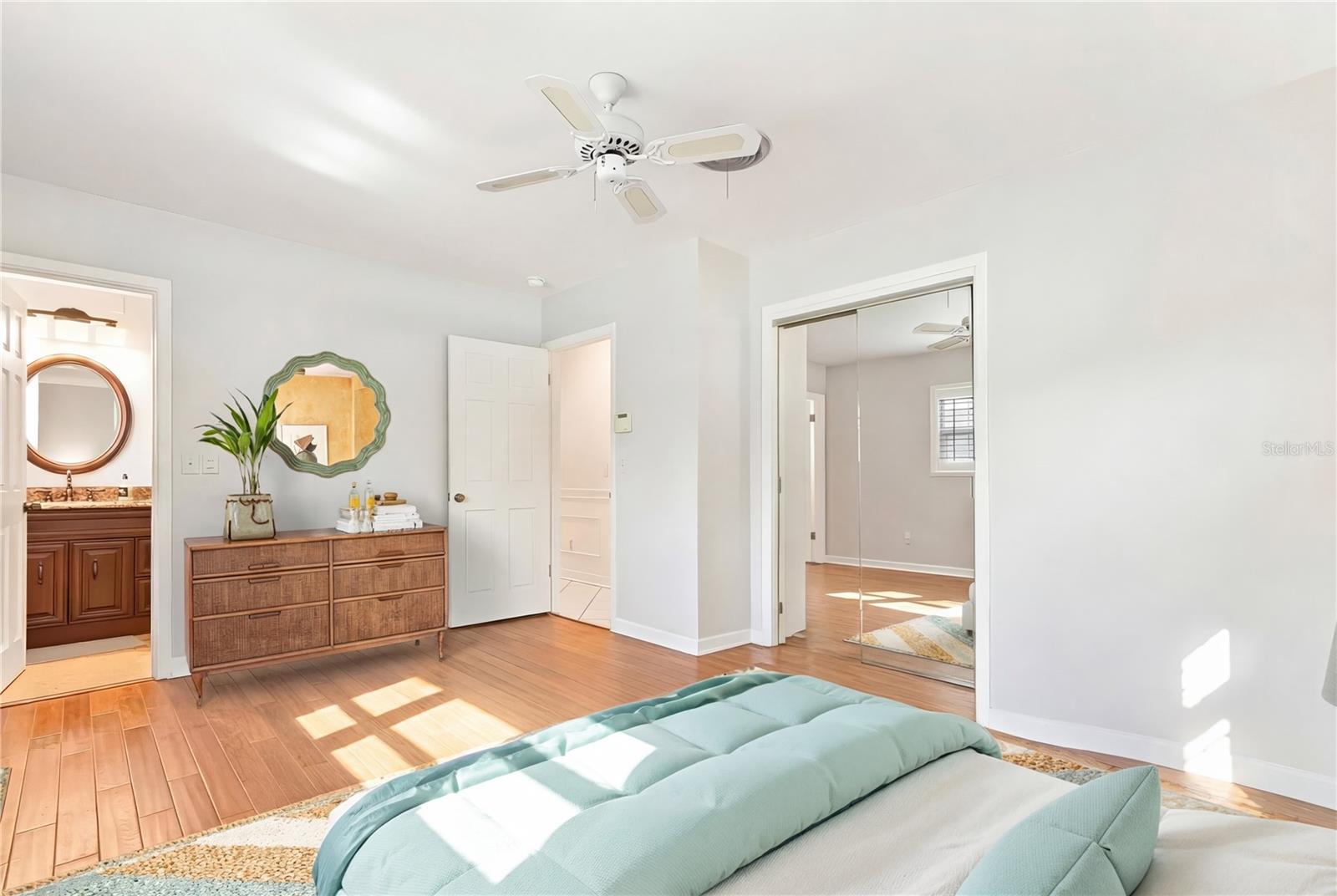 SHULTS & WALKER MANOR - Residential