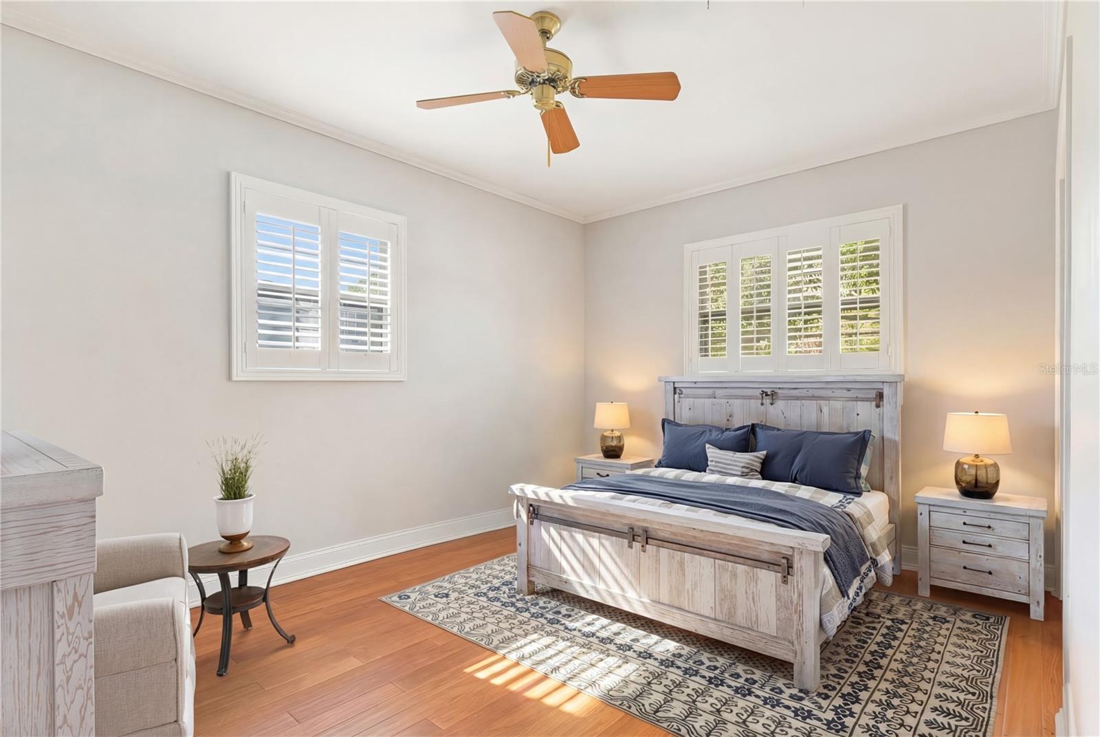 SHULTS & WALKER MANOR - Residential