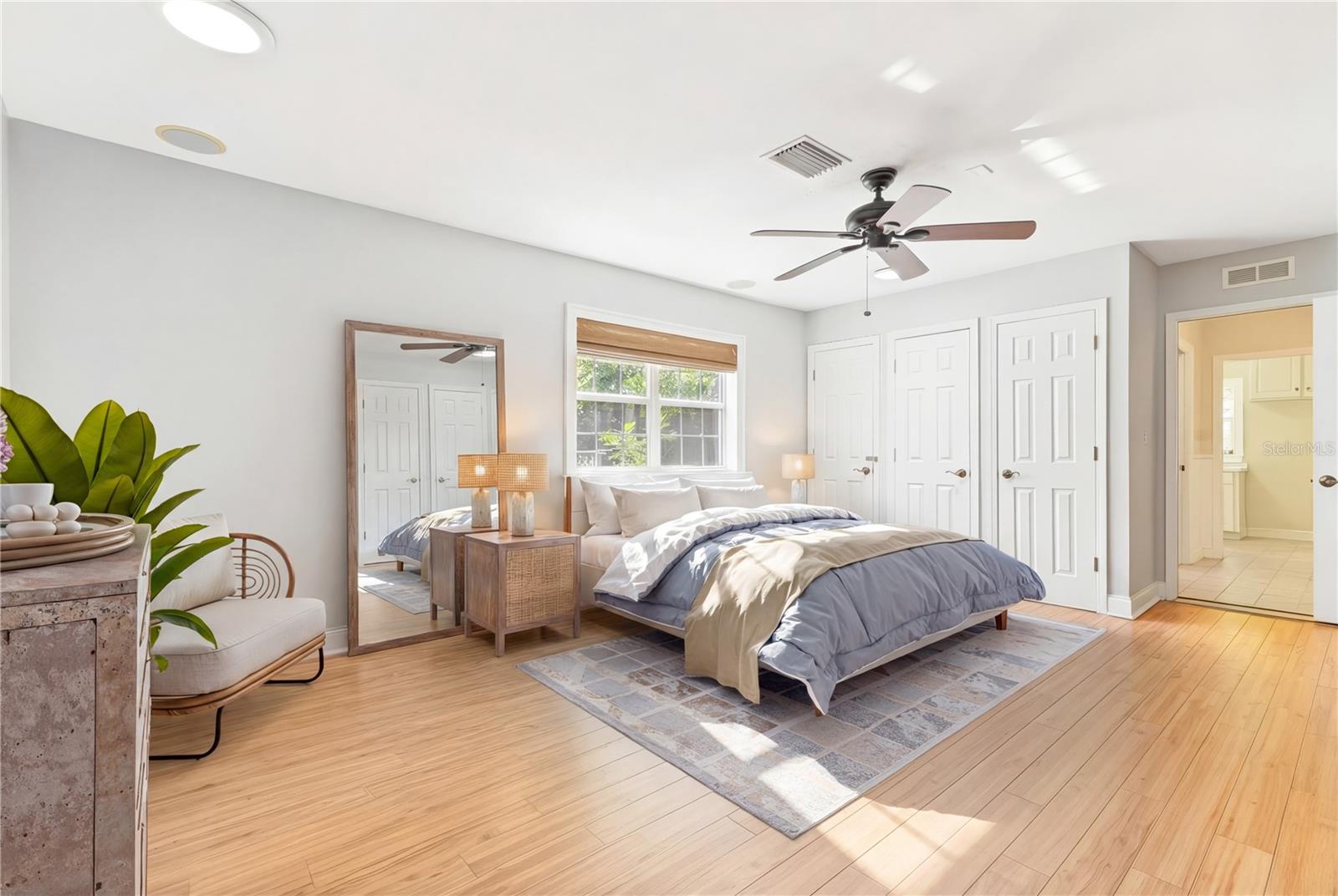 SHULTS & WALKER MANOR - Residential