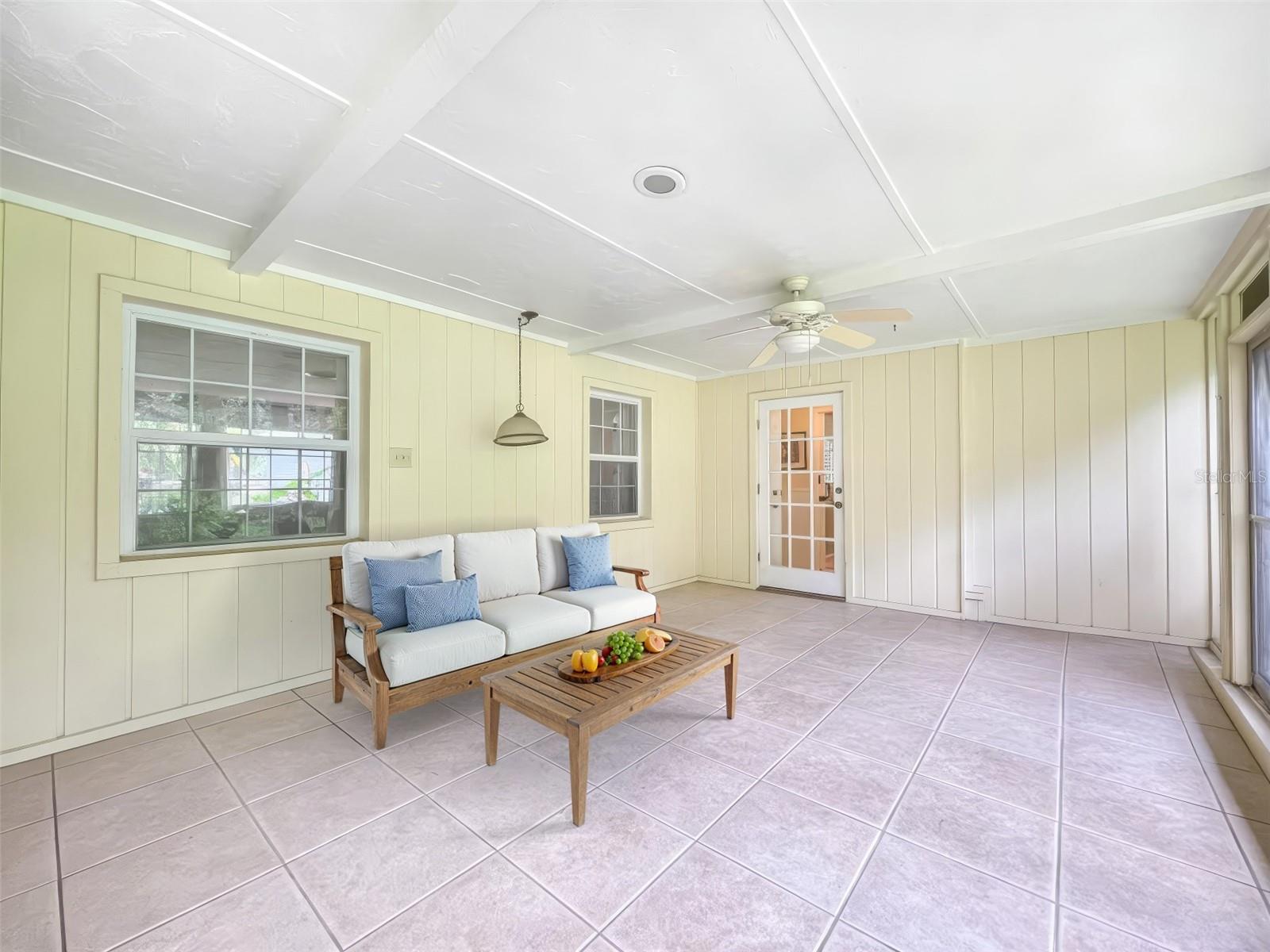 SHULTS & WALKER MANOR - Residential