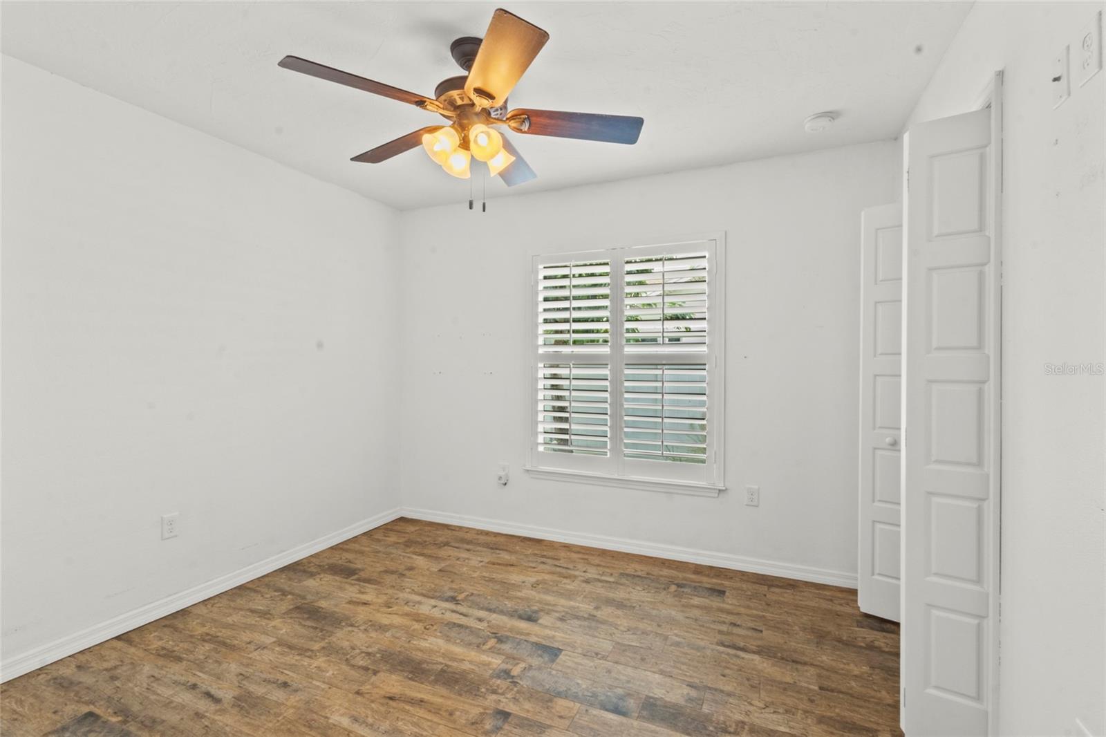 VILLAGE GREEN OF BRADENTON UN F - Residential