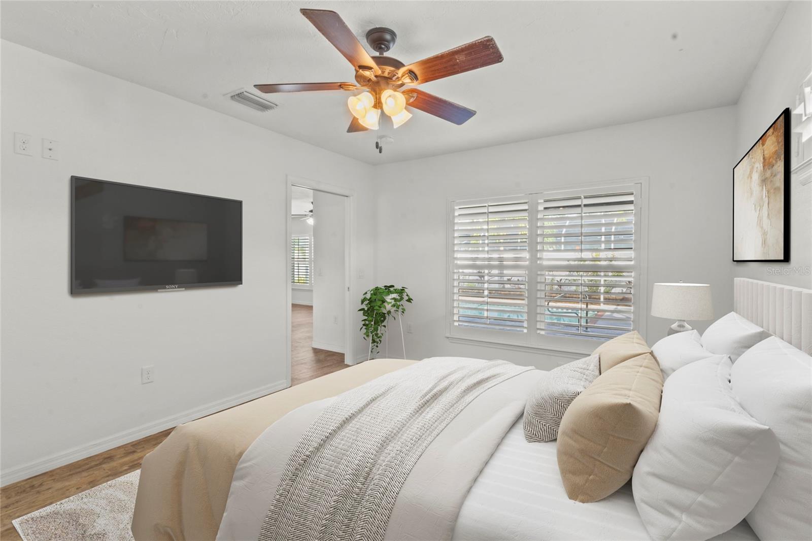 VILLAGE GREEN OF BRADENTON UN F - Residential