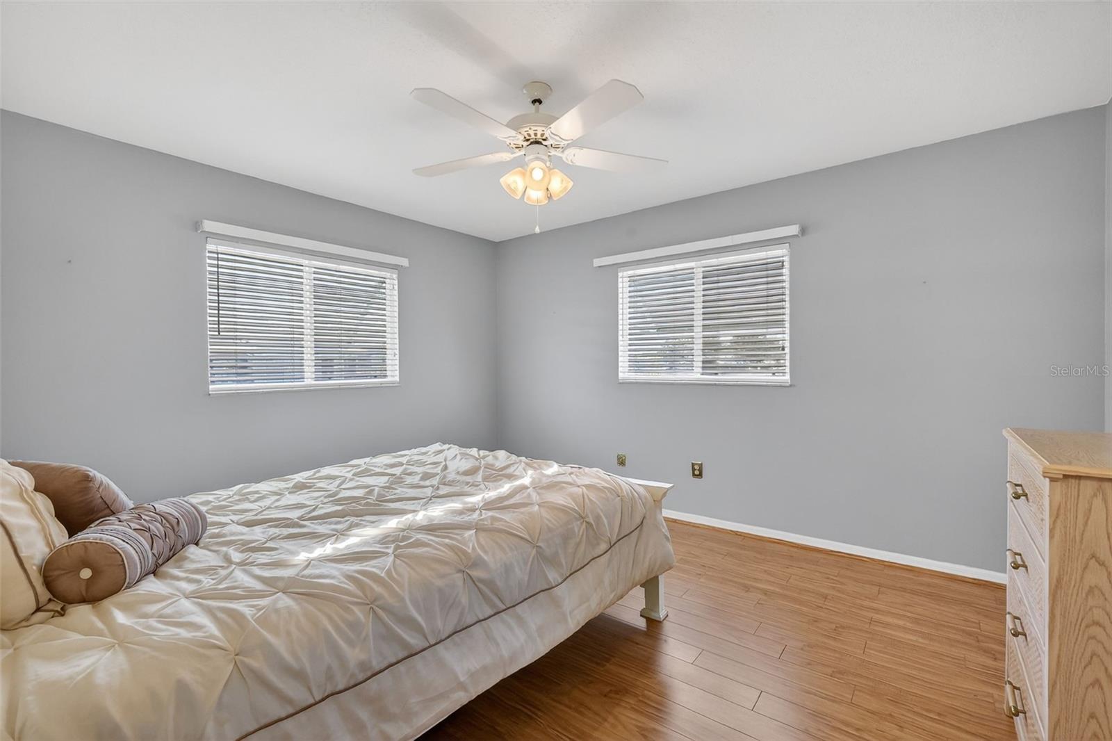 SPRUCE CREEK SOUTH VI - Residential