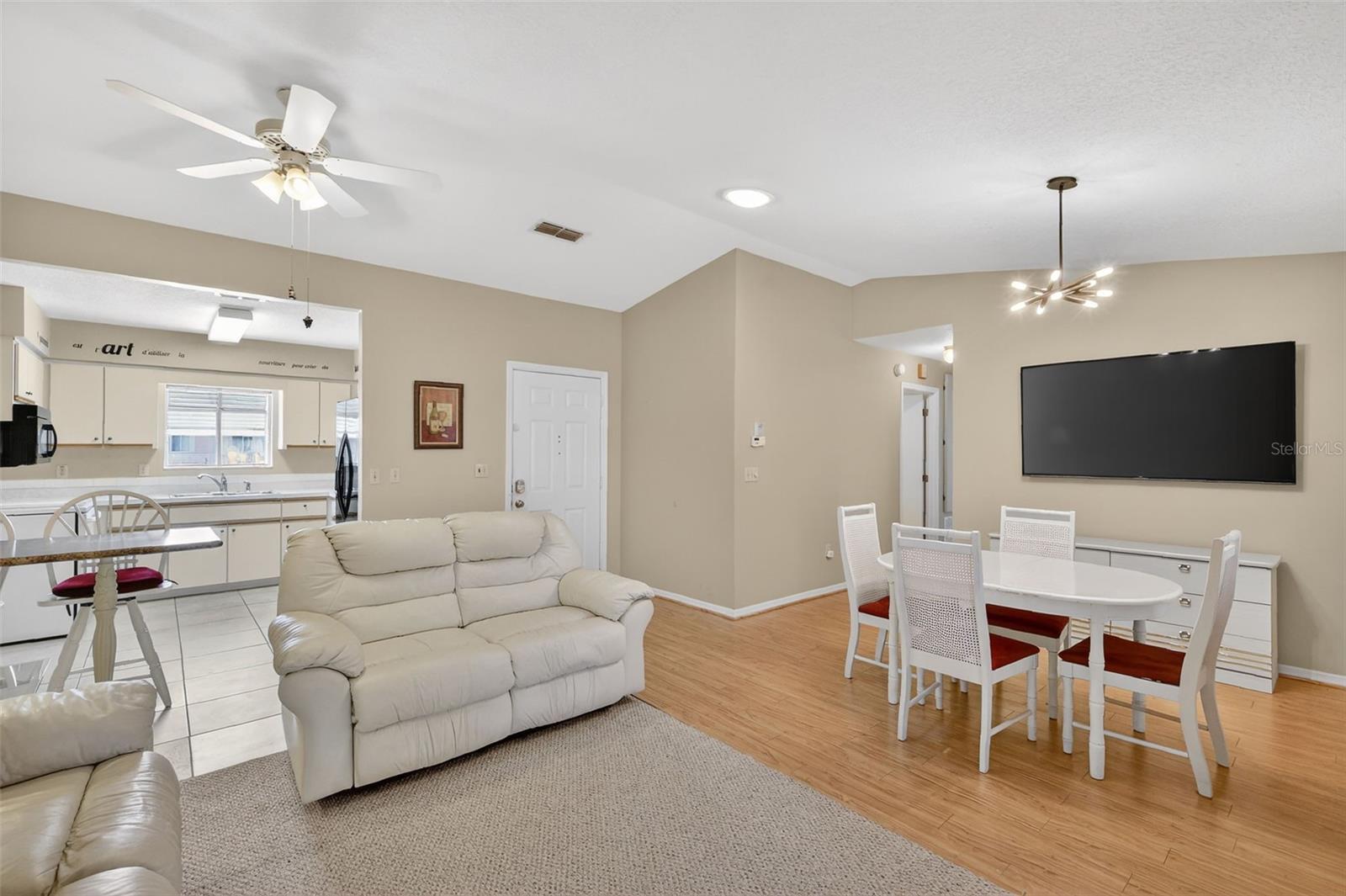 SPRUCE CREEK SOUTH VI - Residential