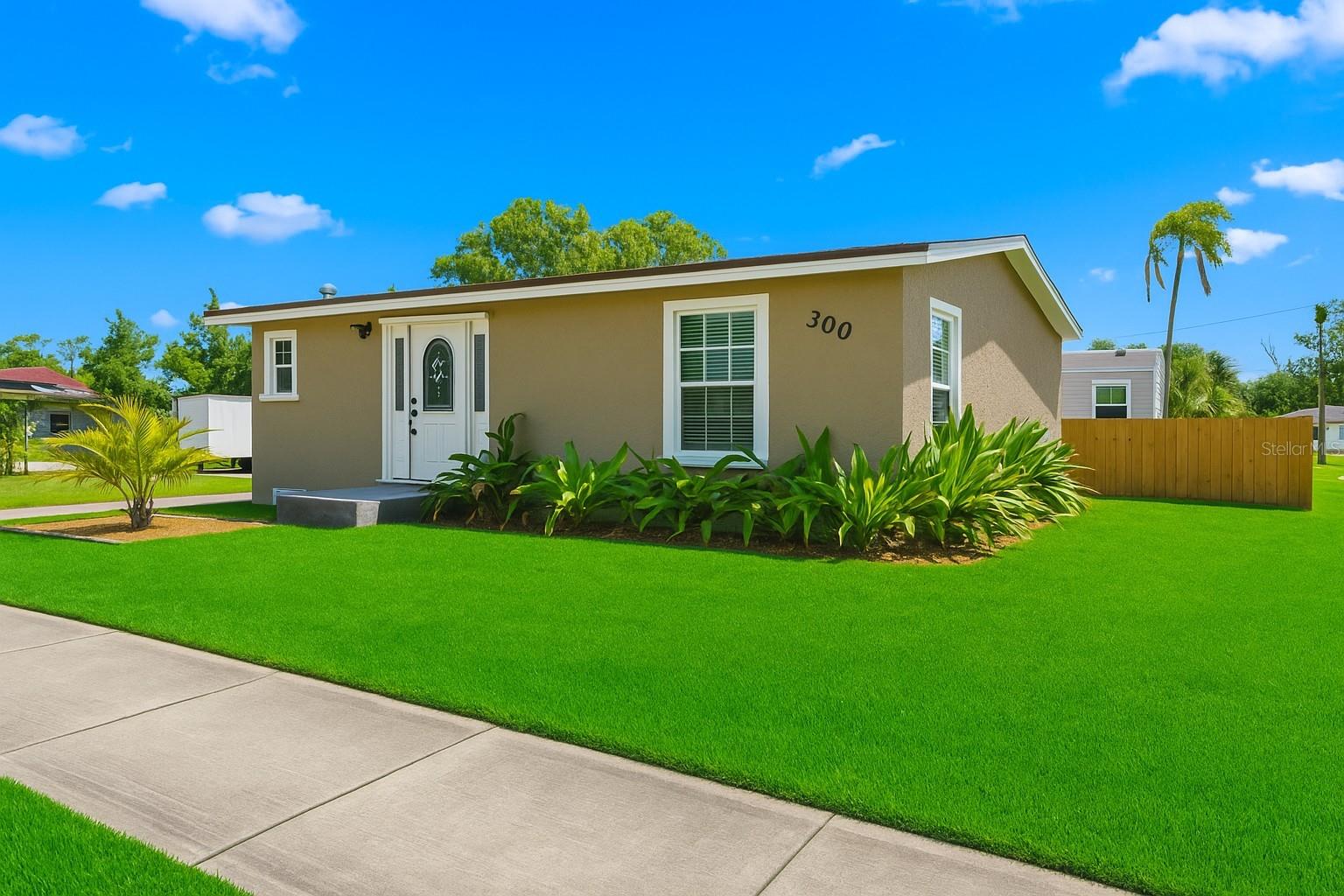 VENICE BY-WAY - Residential