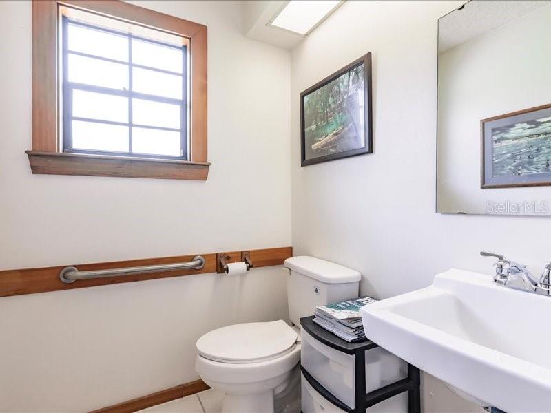 MILL CREEK PH 01 - Commercial Sale