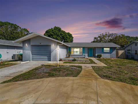 2 beds bed, 2 baths bath property at 2561 Blackwood Circle, Clearwater, FL 33763