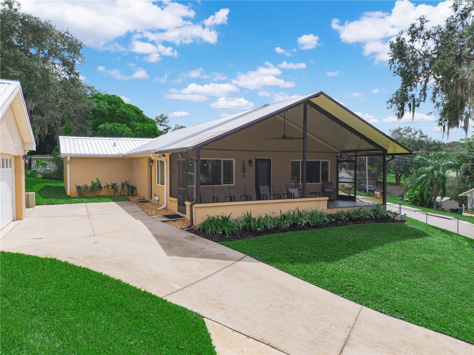 1055 SUNSET TRAIL