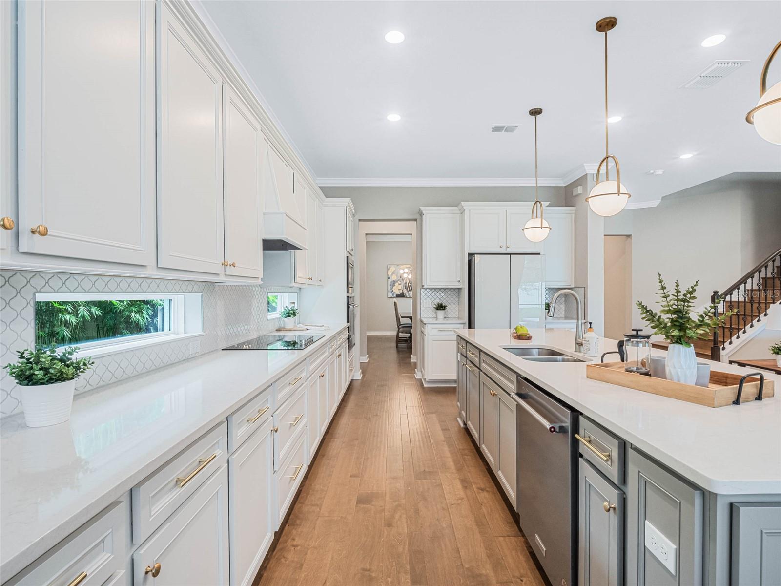 708 FOX EDGE COURT