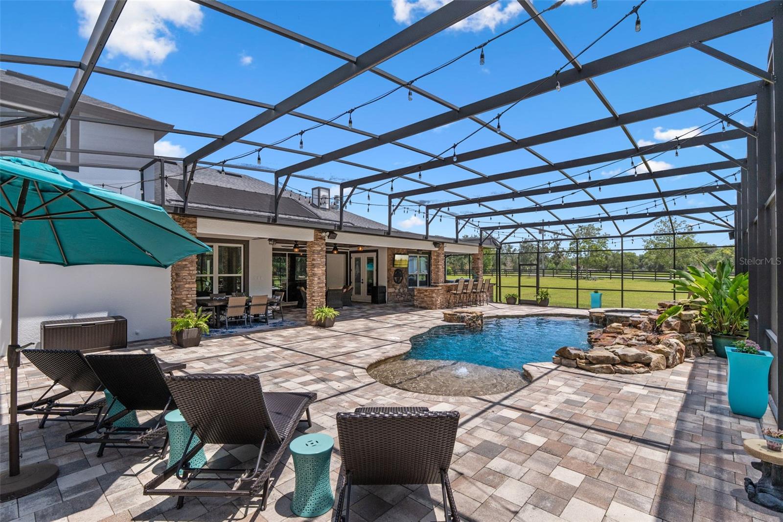 SEMINOLE ESTATES - Residential