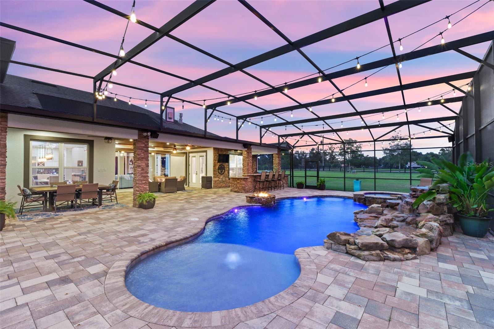 SEMINOLE ESTATES - Residential