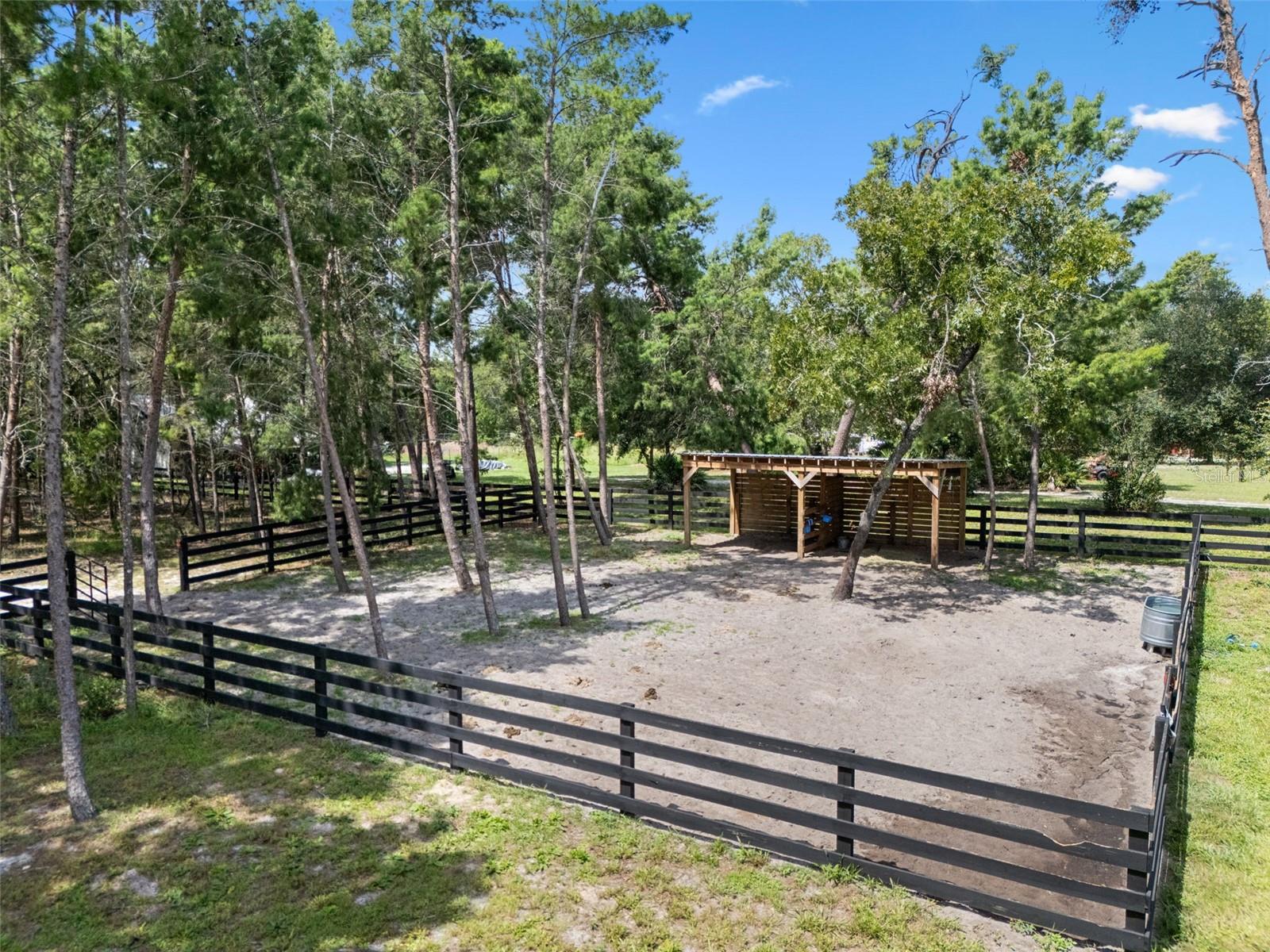 SEMINOLE ESTATES - Residential