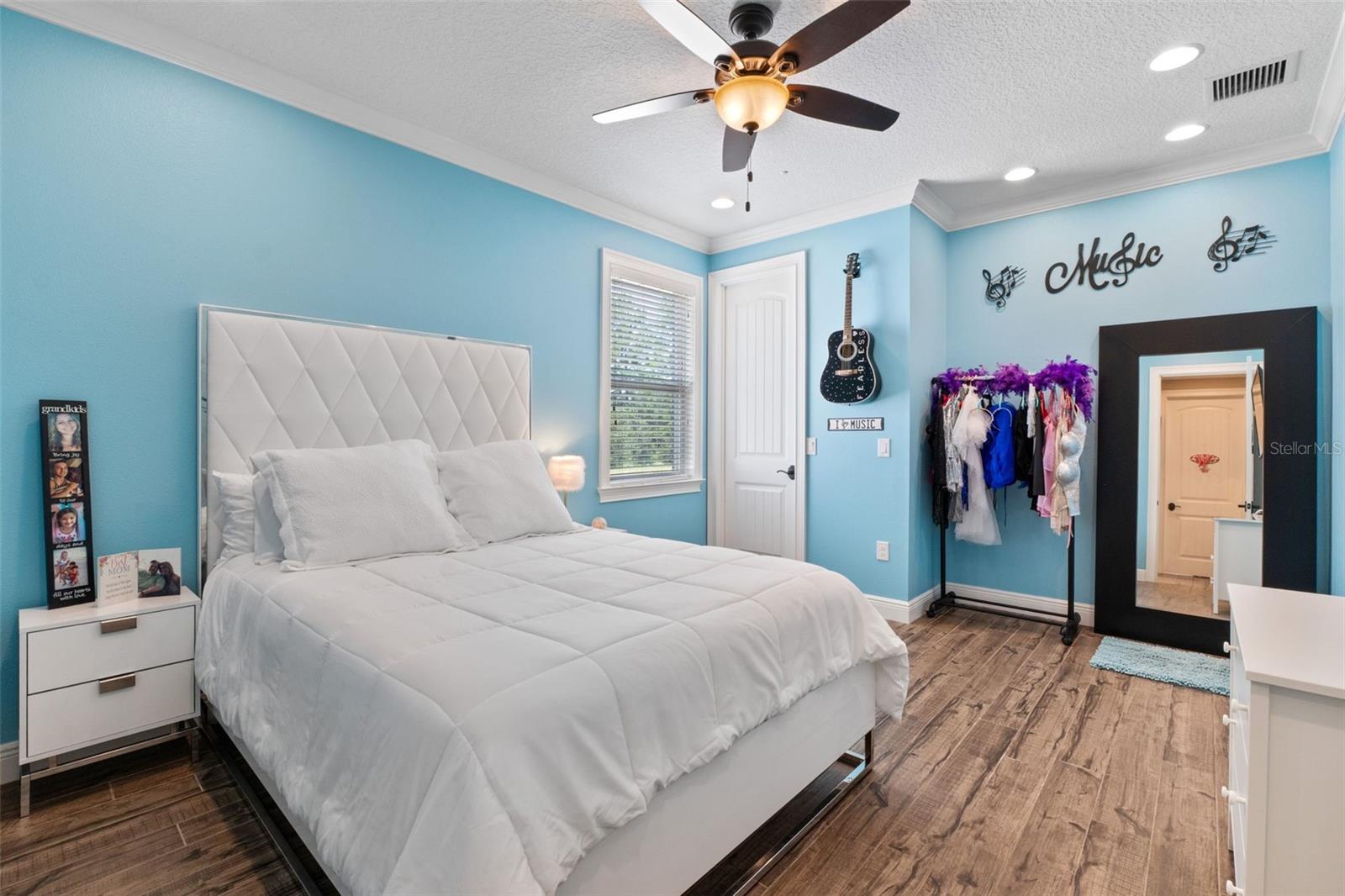 SEMINOLE ESTATES - Residential