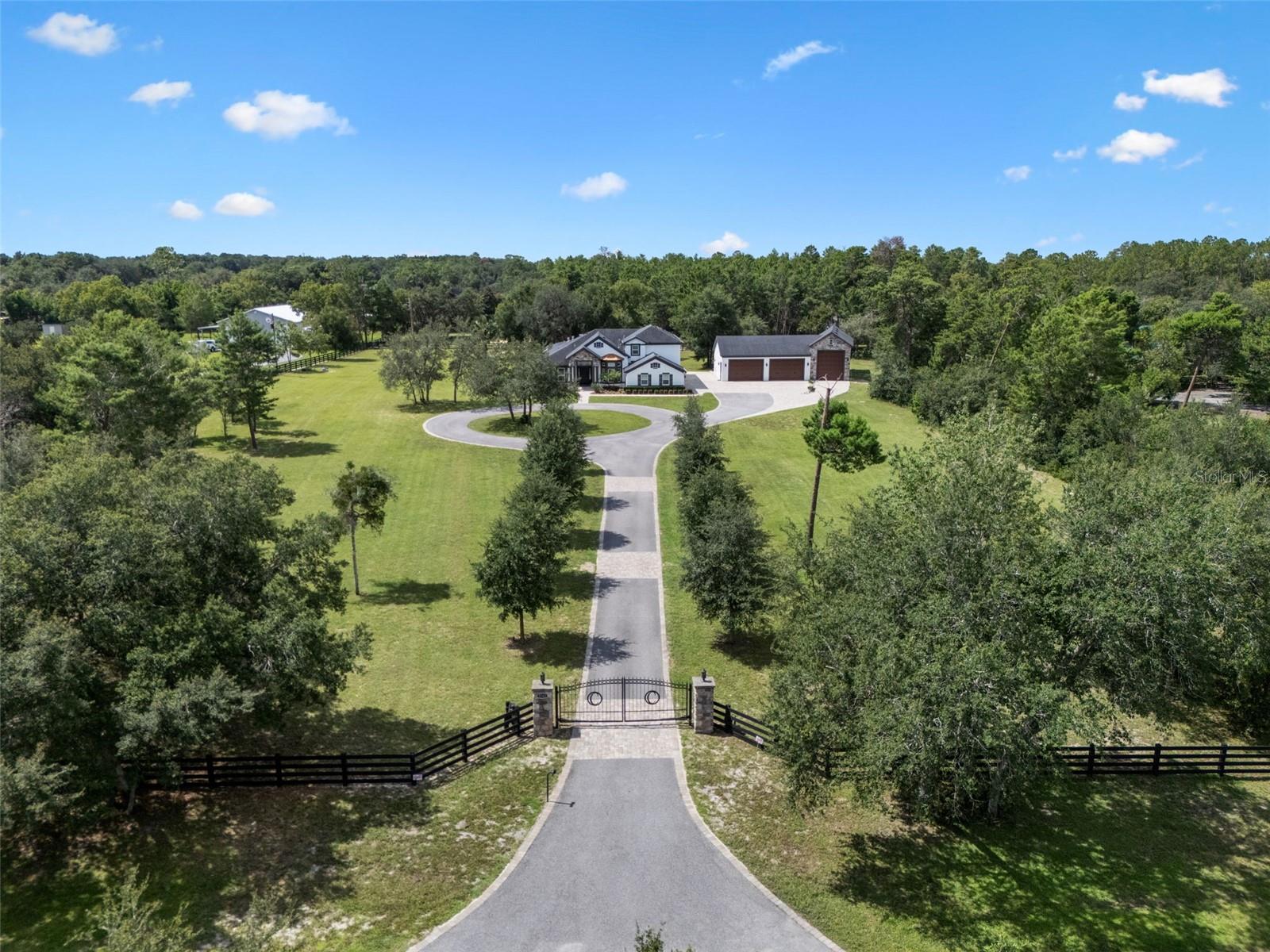 SEMINOLE ESTATES - Residential
