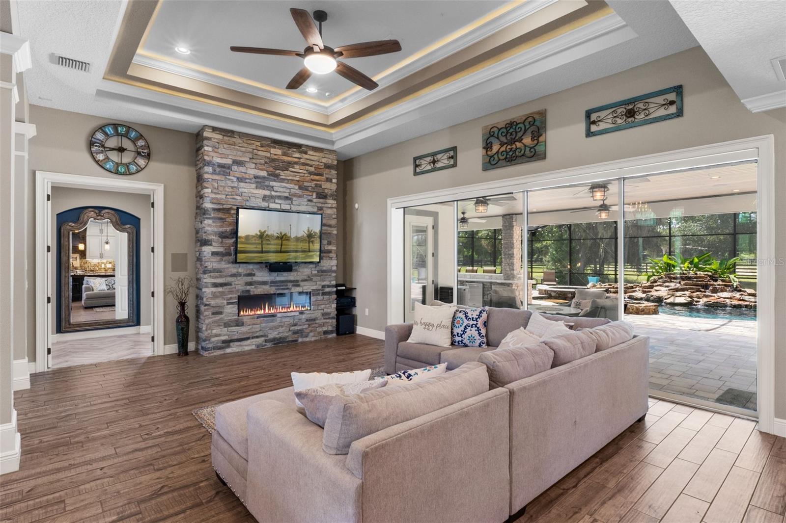 SEMINOLE ESTATES - Residential