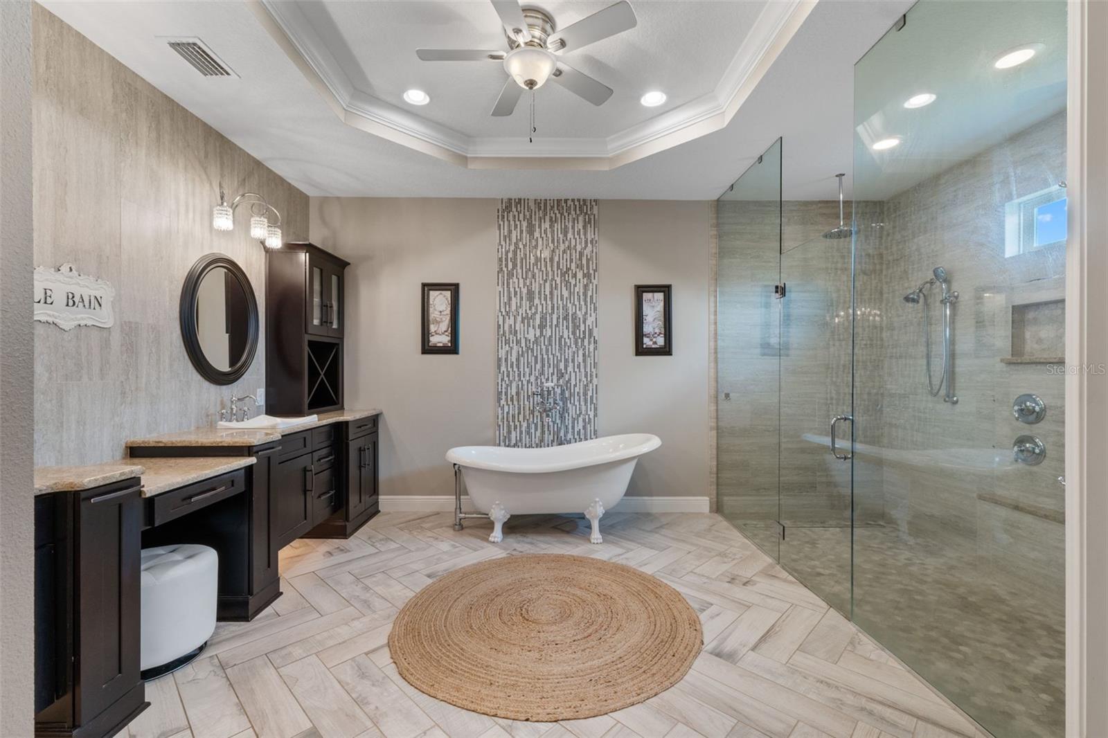 SEMINOLE ESTATES - Residential