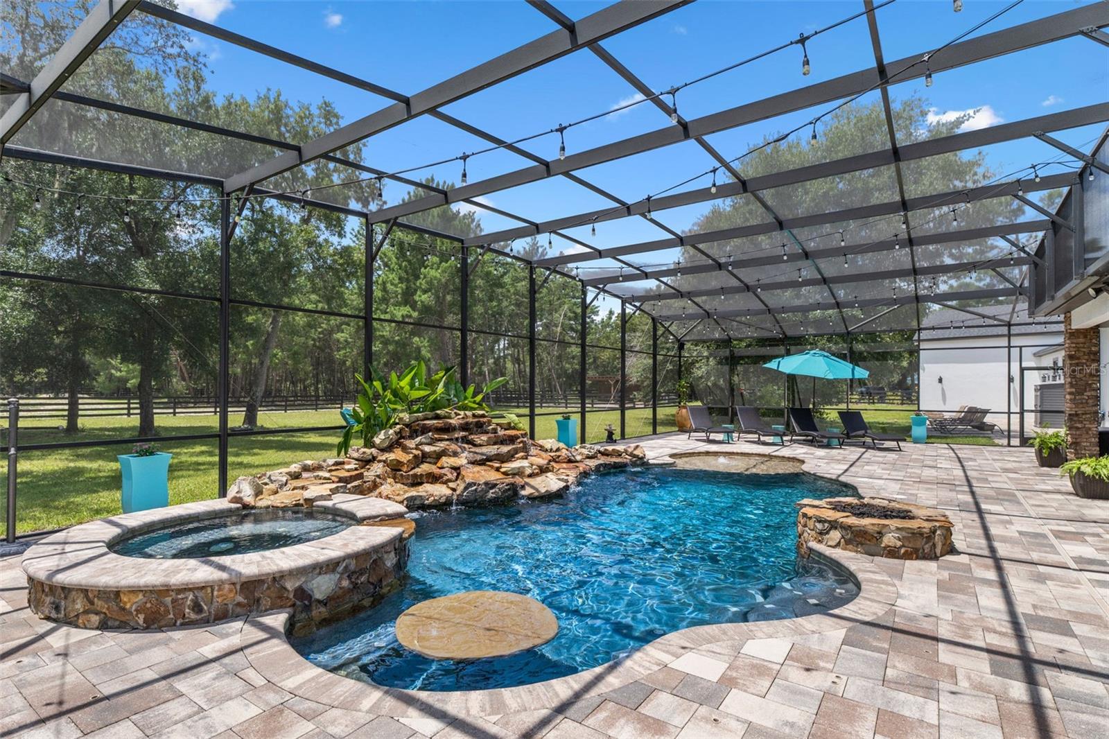 SEMINOLE ESTATES - Residential