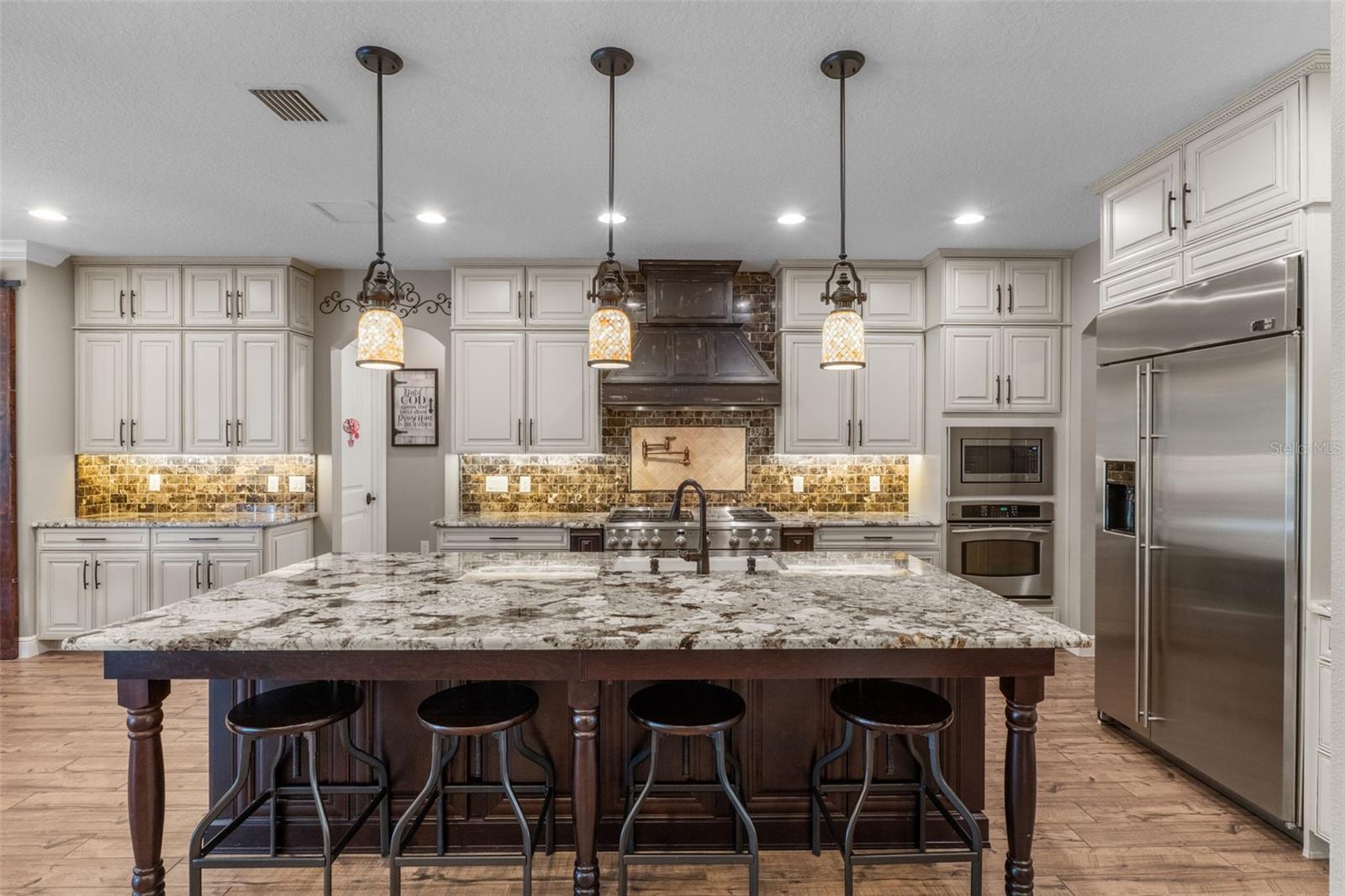 SEMINOLE ESTATES - Residential