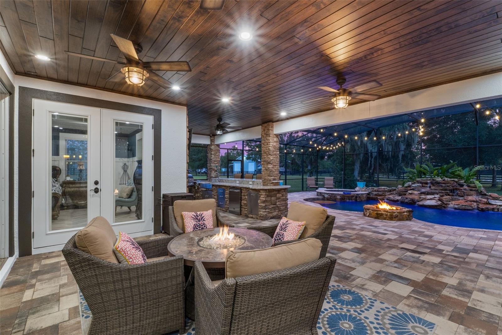 SEMINOLE ESTATES - Residential