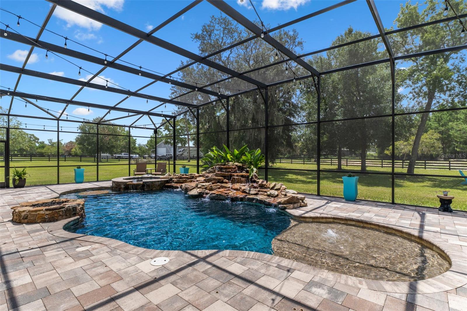 SEMINOLE ESTATES - Residential