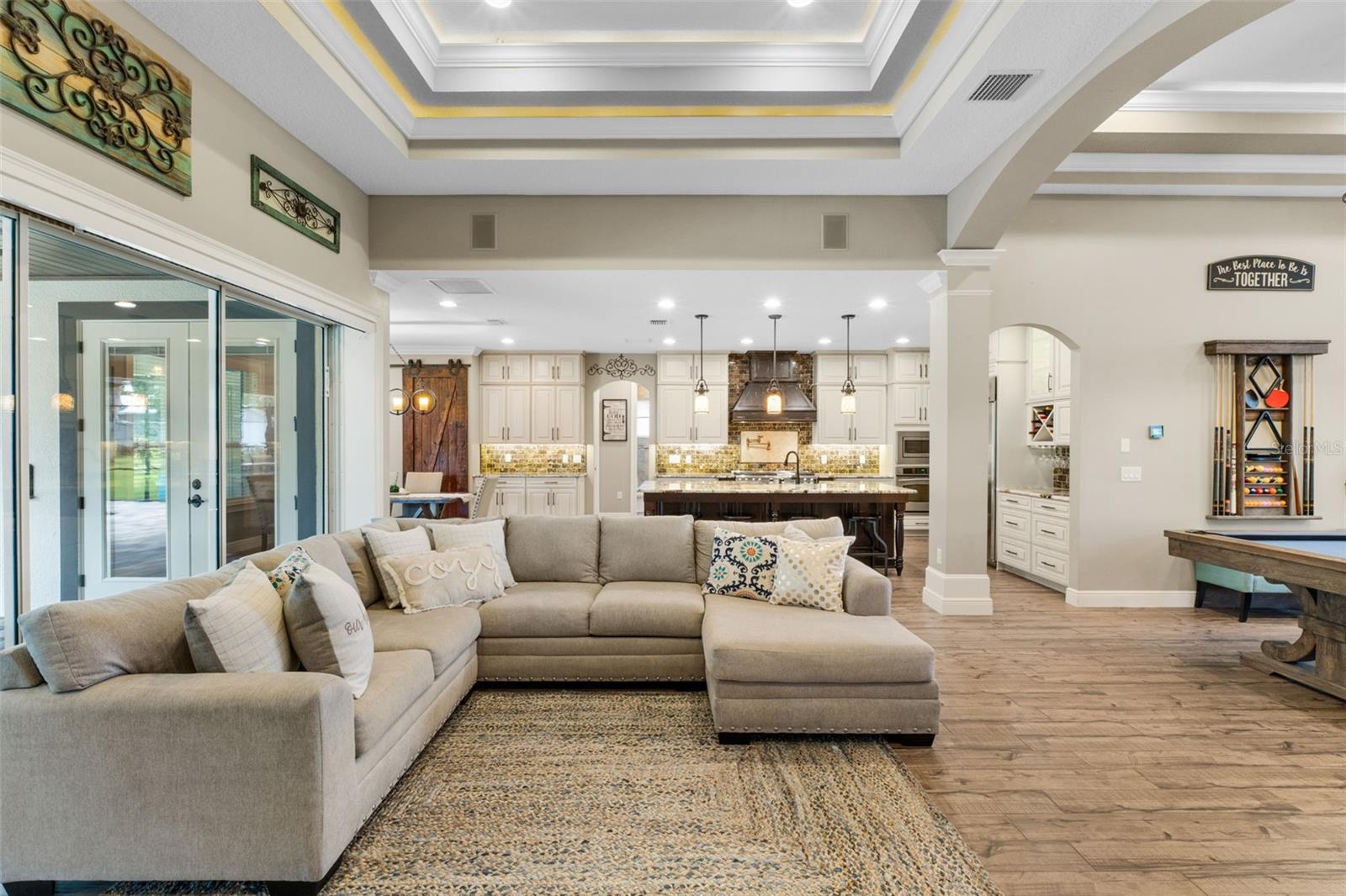 SEMINOLE ESTATES - Residential