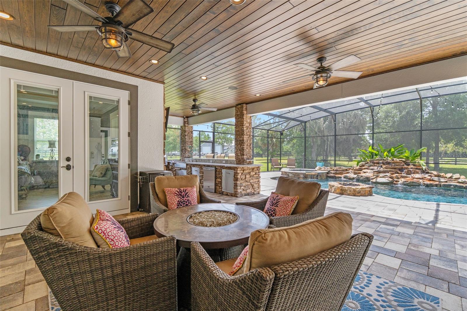SEMINOLE ESTATES - Residential