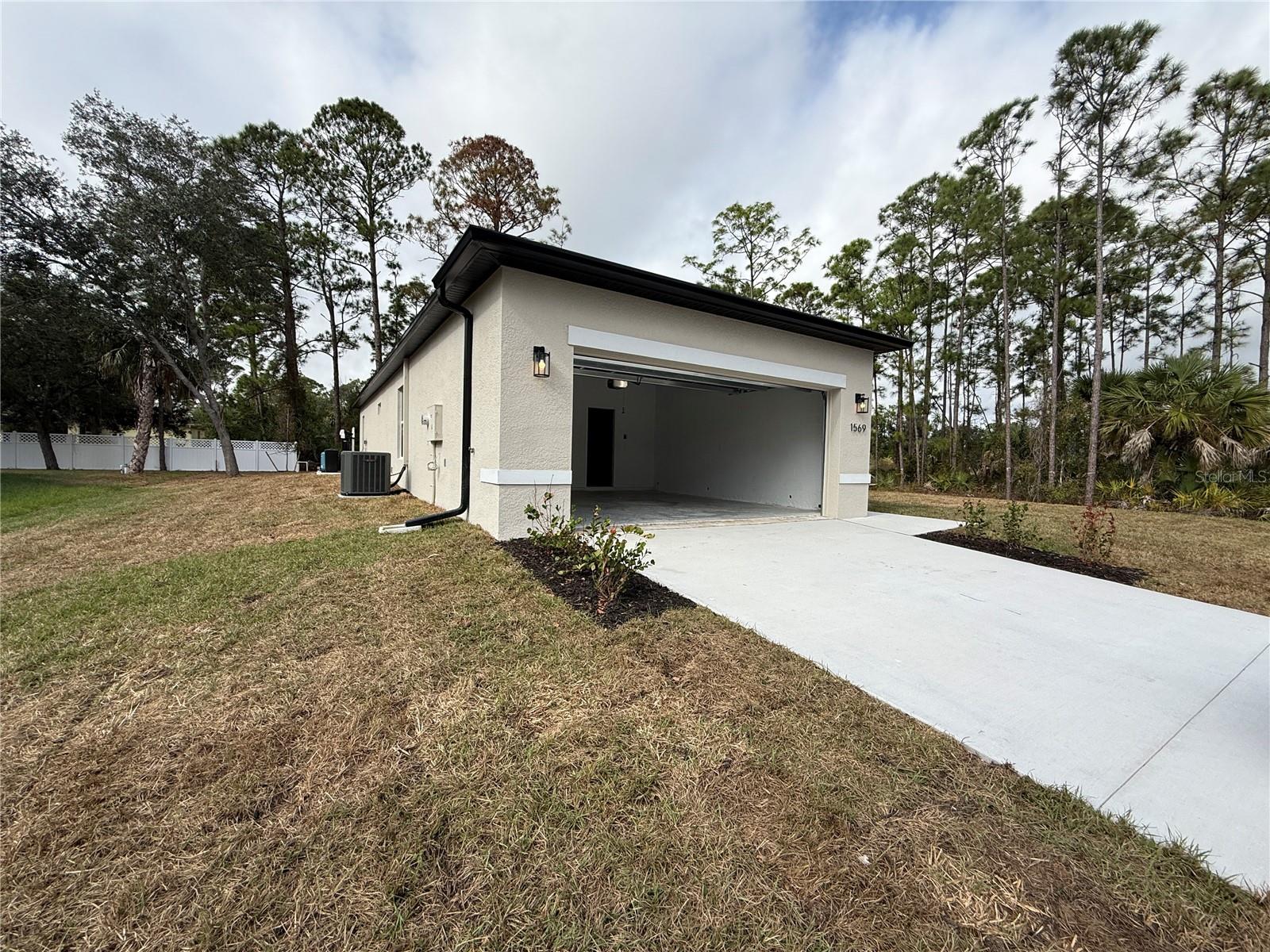 PORT CHARLOTTE SUB 24 - Residential Lease