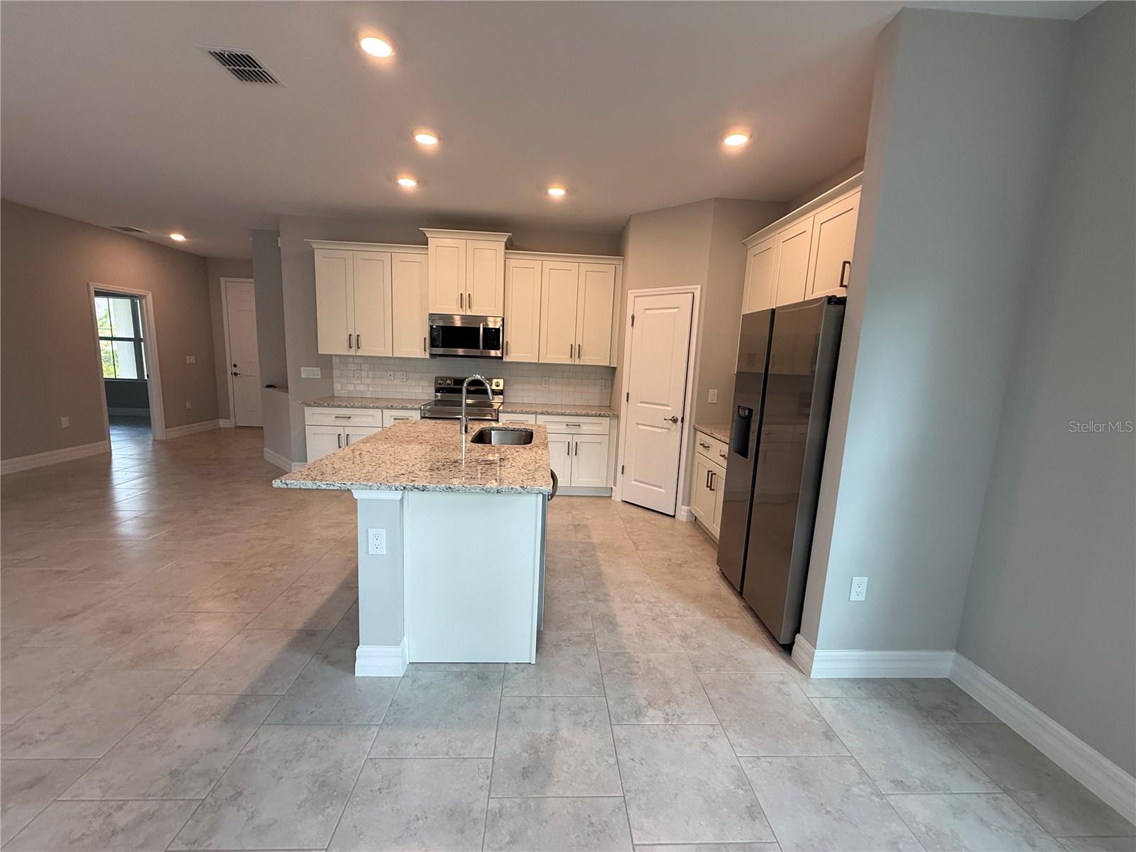 PORT CHARLOTTE SUB 24 - Residential Lease