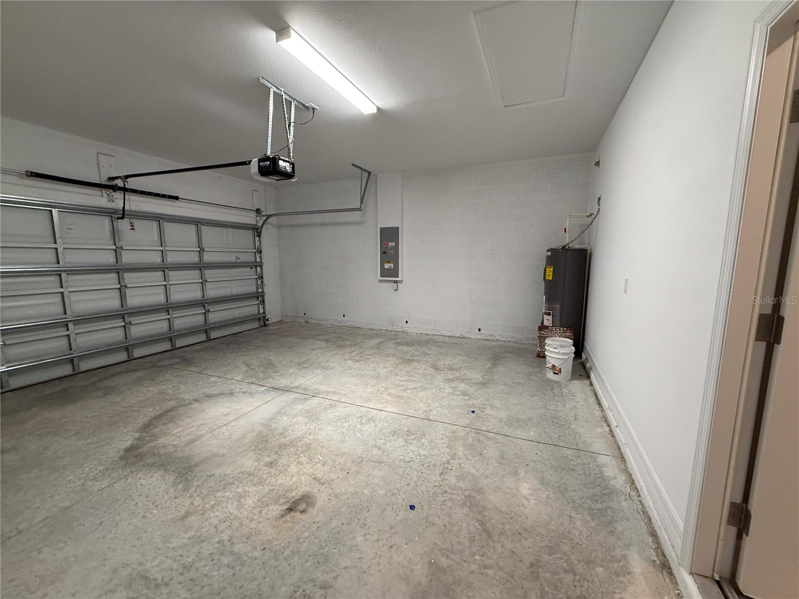 PORT CHARLOTTE SUB 24 - Residential Lease