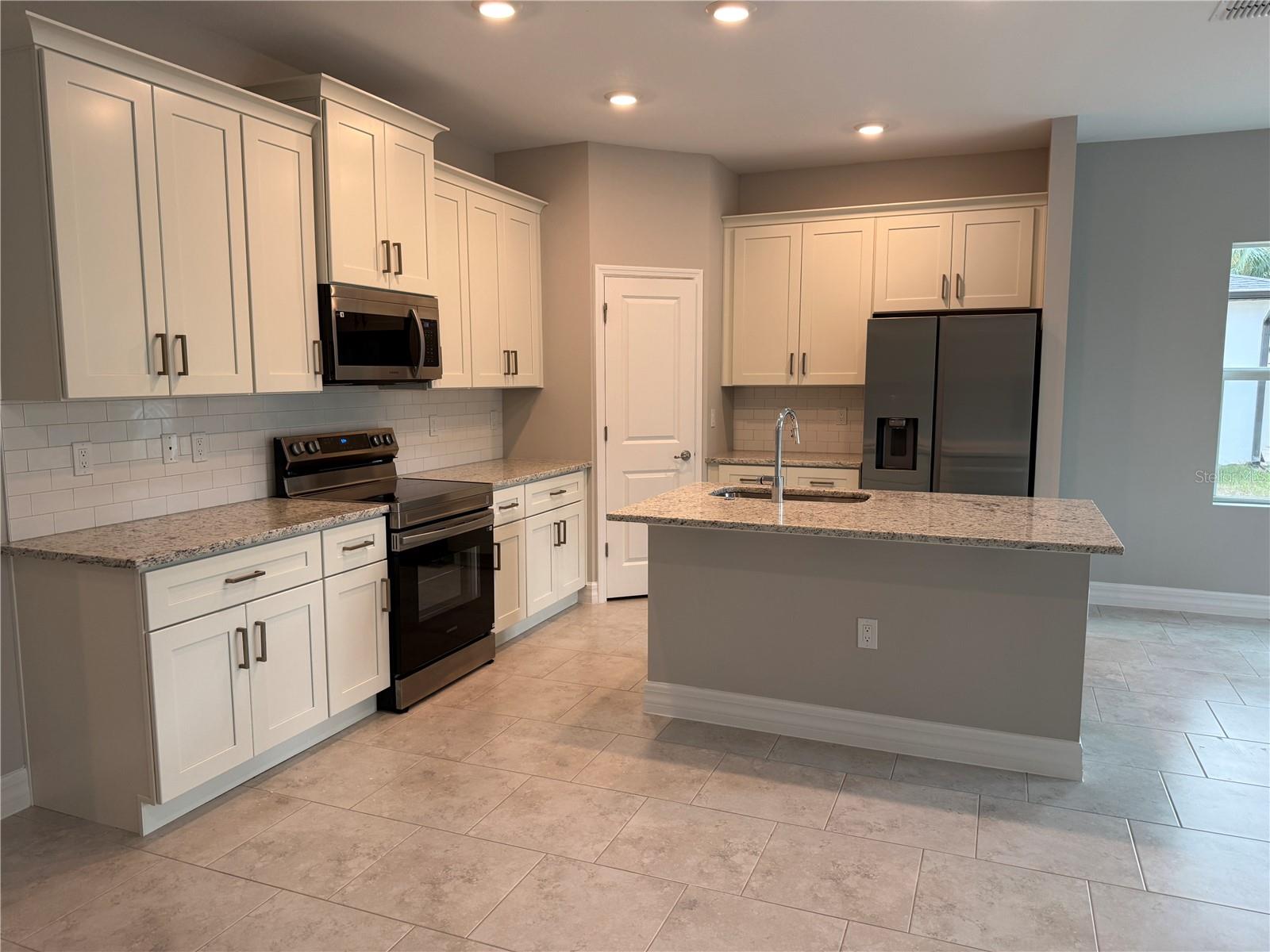 PORT CHARLOTTE SUB 24 - Residential Lease