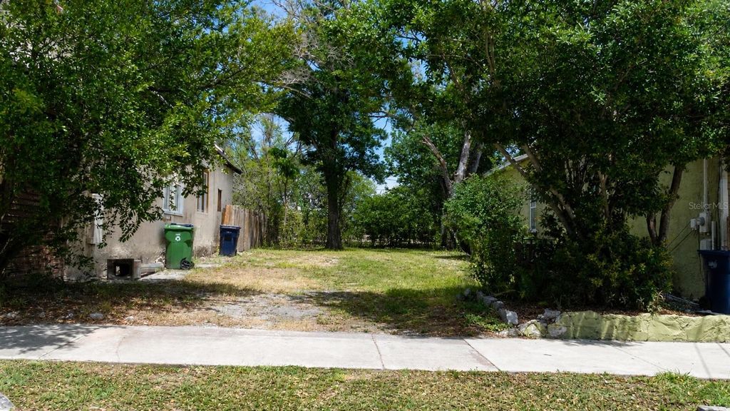 Photo of 2308 E 11th Avenue, Tampa, FL 33605 (MLS # TB8502002)