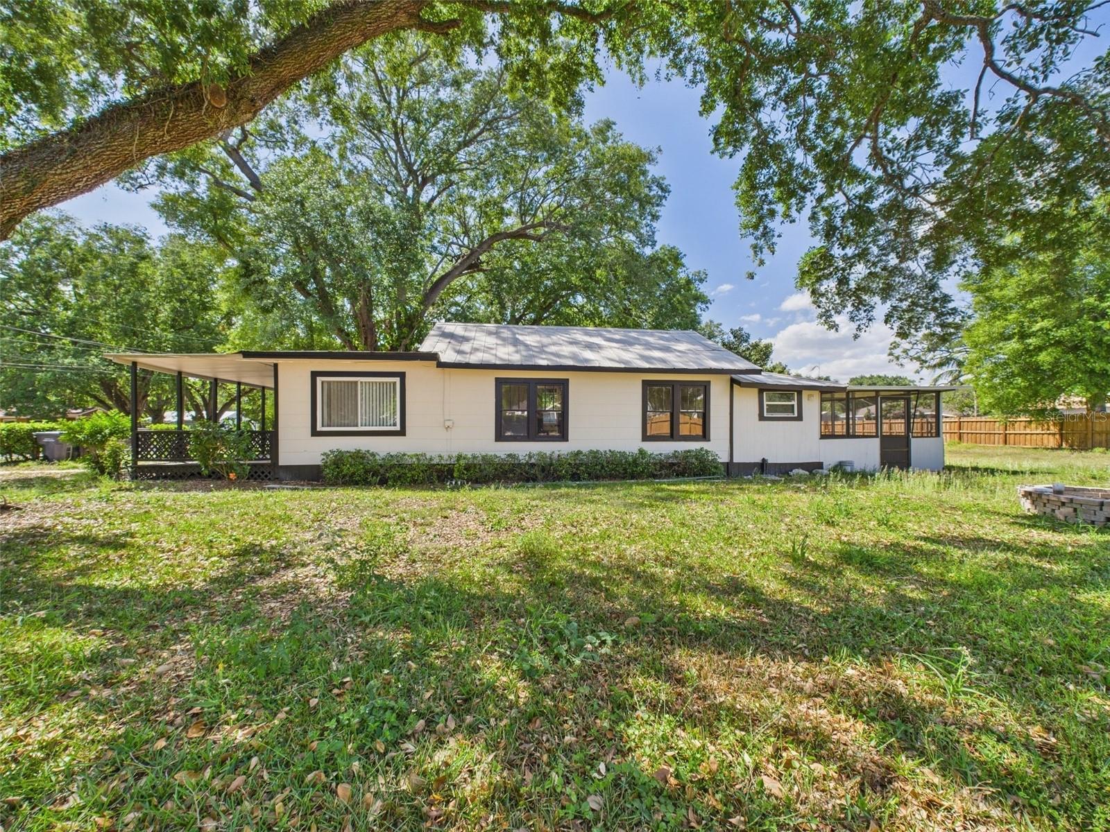 WAVERLY MANOR - Residential Lease