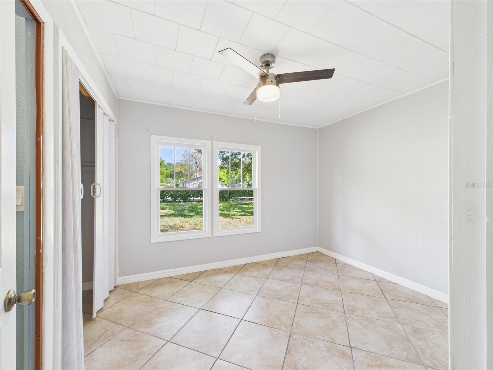 WAVERLY MANOR - Residential Lease