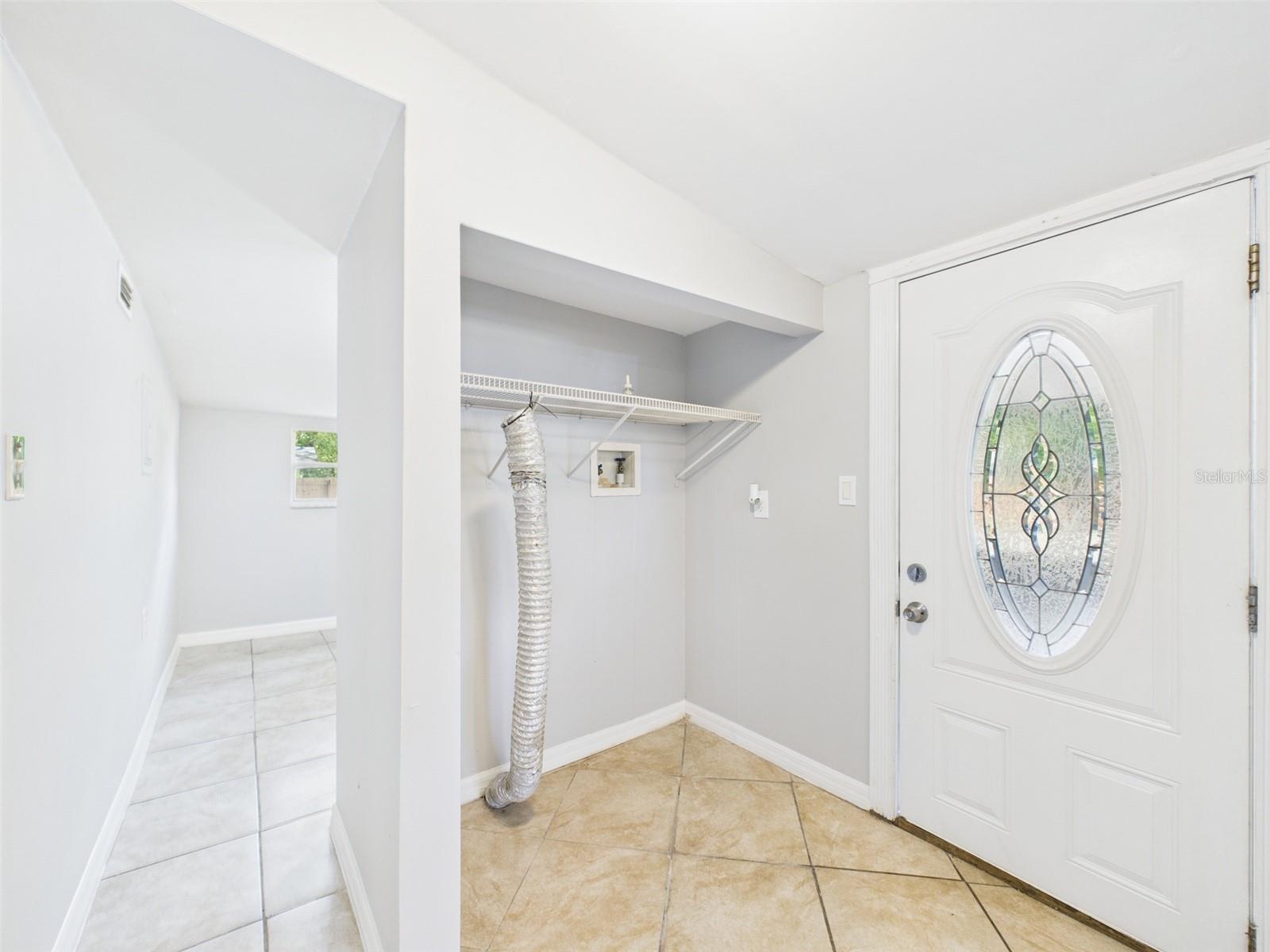 WAVERLY MANOR - Residential Lease