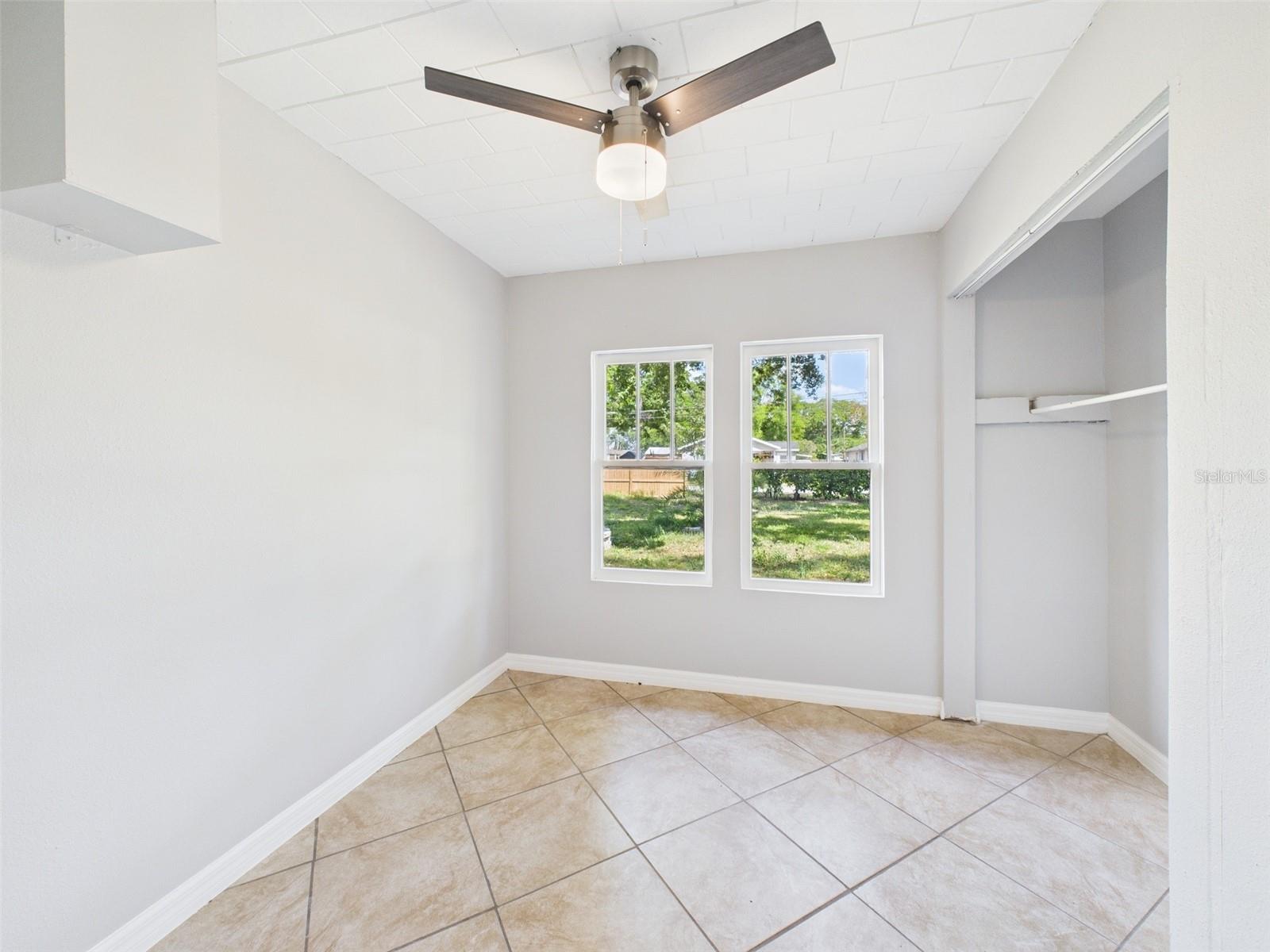 WAVERLY MANOR - Residential Lease