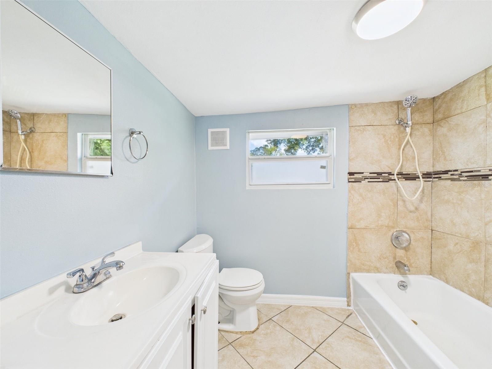 WAVERLY MANOR - Residential Lease