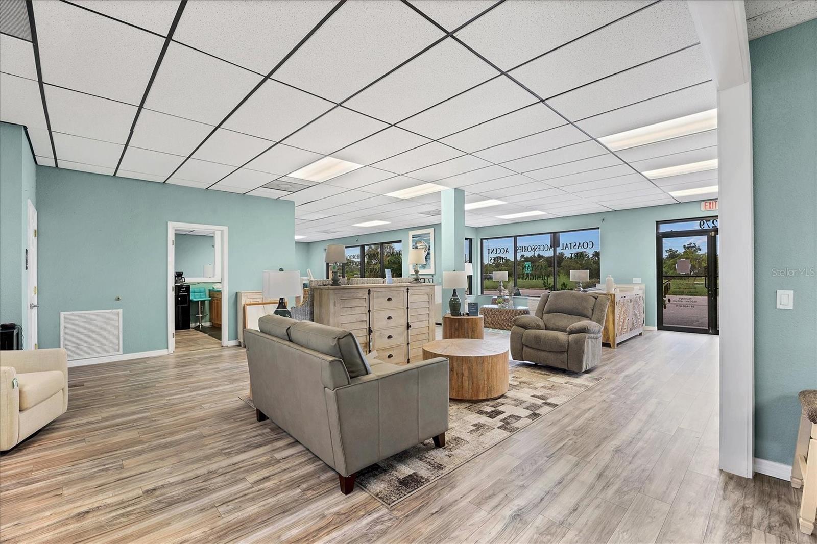 PORT CHARLOTTE SEC 074 - Commercial Sale