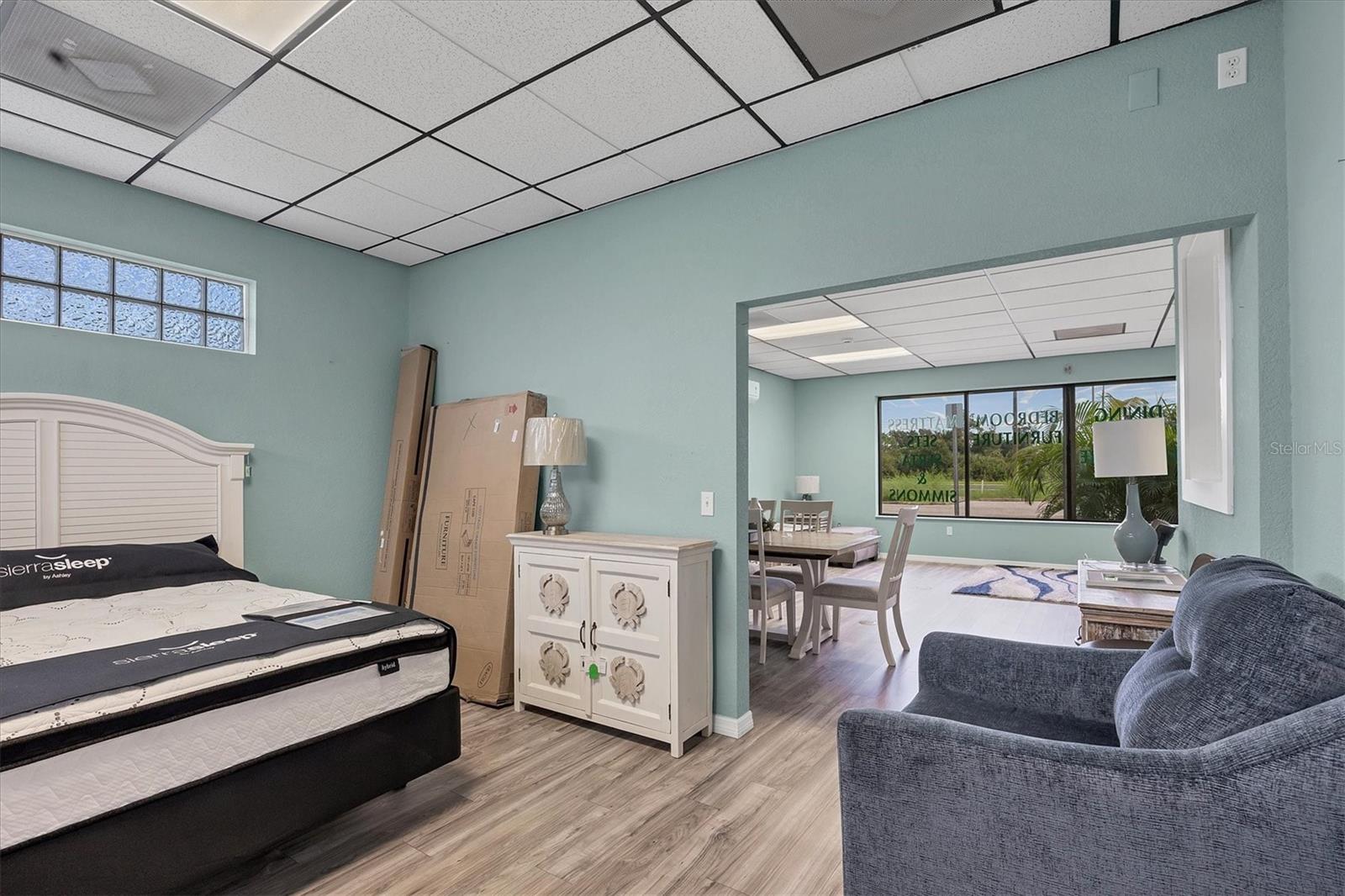 PORT CHARLOTTE SEC 074 - Commercial Sale