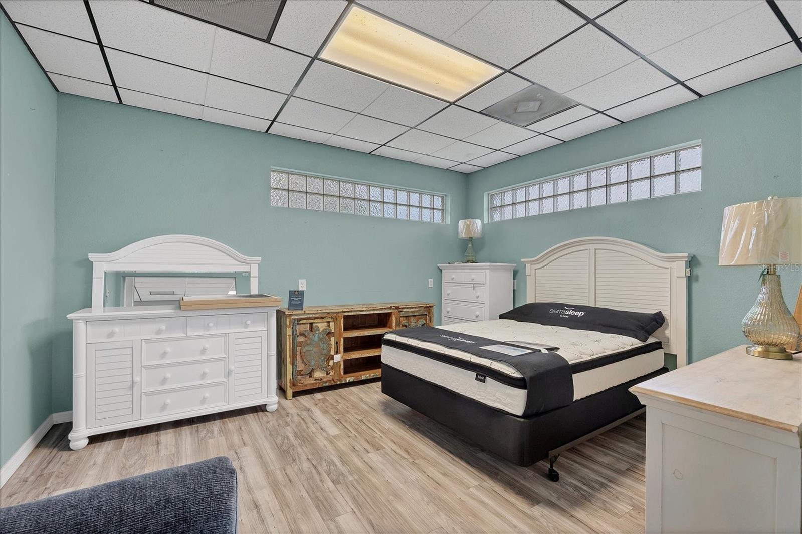 PORT CHARLOTTE SEC 074 - Commercial Sale