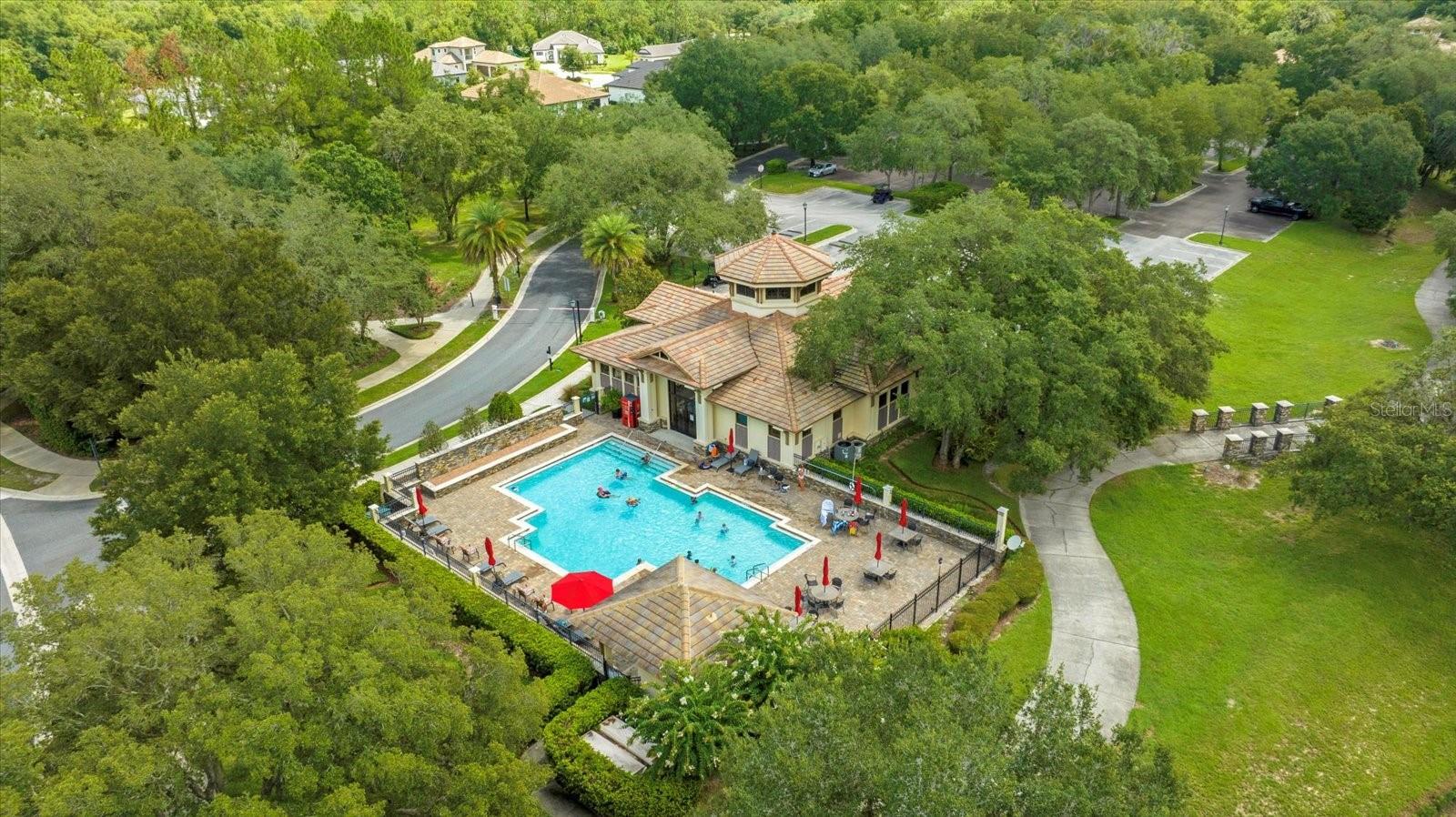 HEATHROW COUNTRY ESTATE - Residential