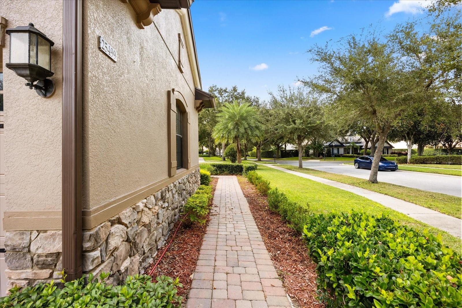 HEATHROW COUNTRY ESTATE - Residential