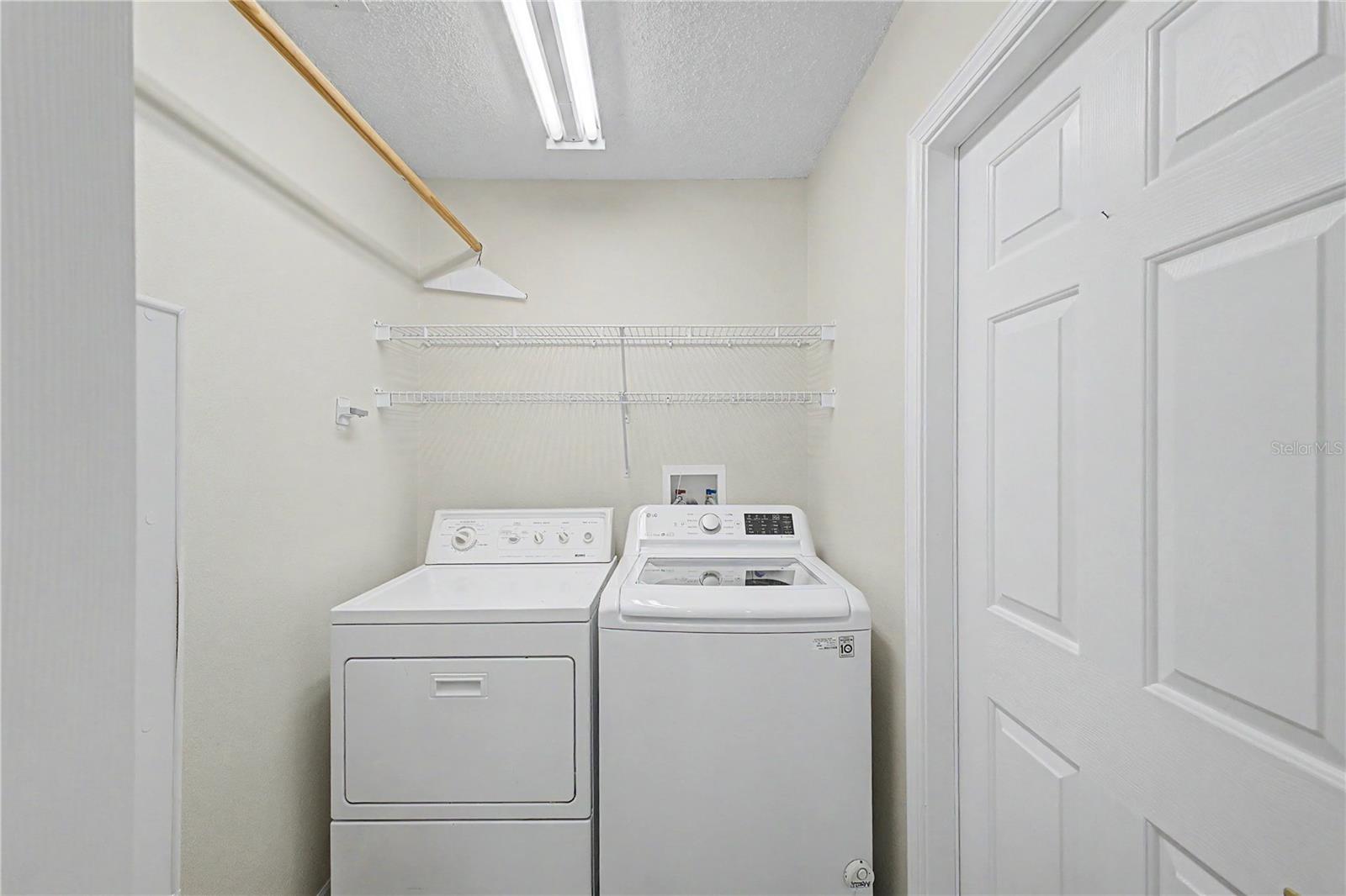 WELLINGTON AT SEVEN HILLS PH5D - Residential